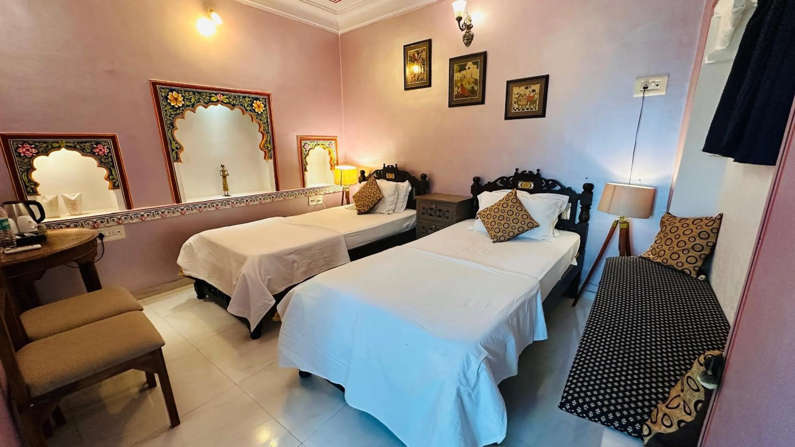 Bed in Haveli Bundi Inn