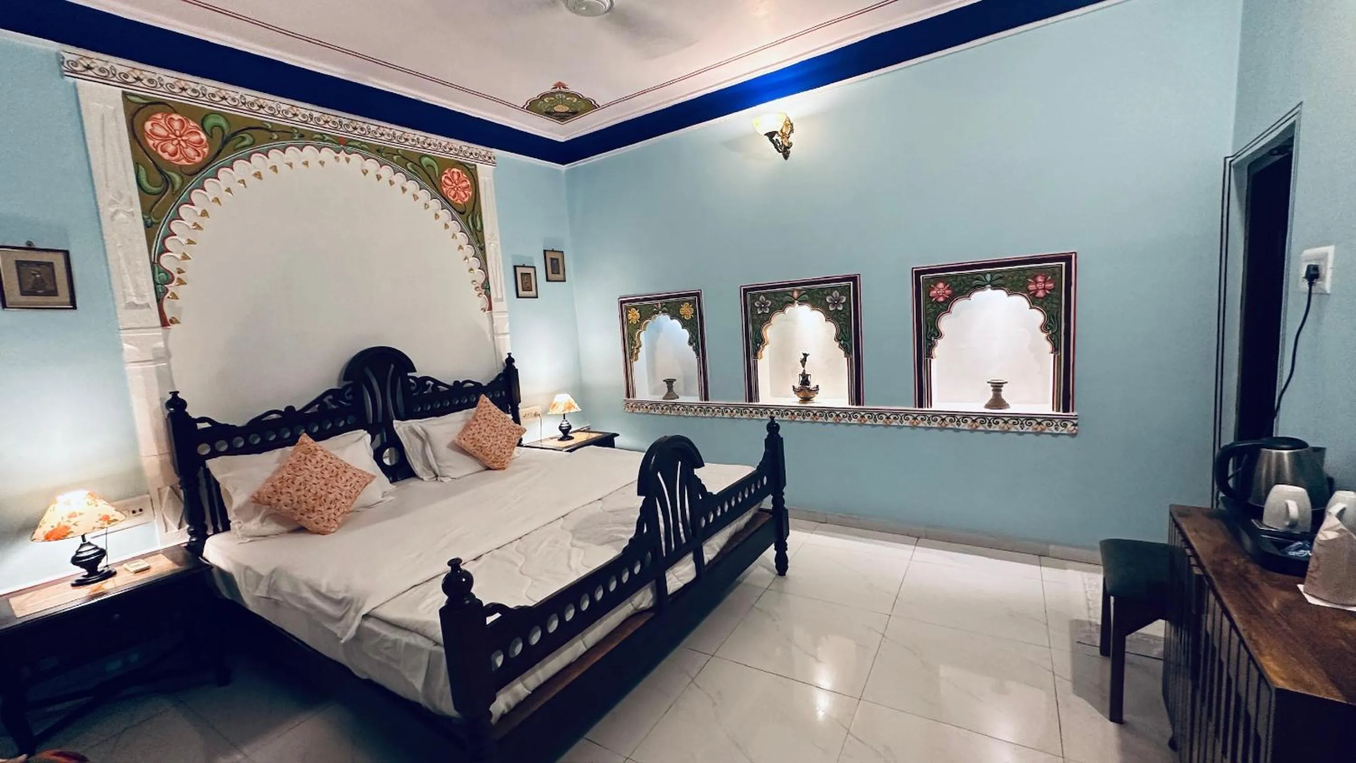 Bed in Haveli Bundi Inn