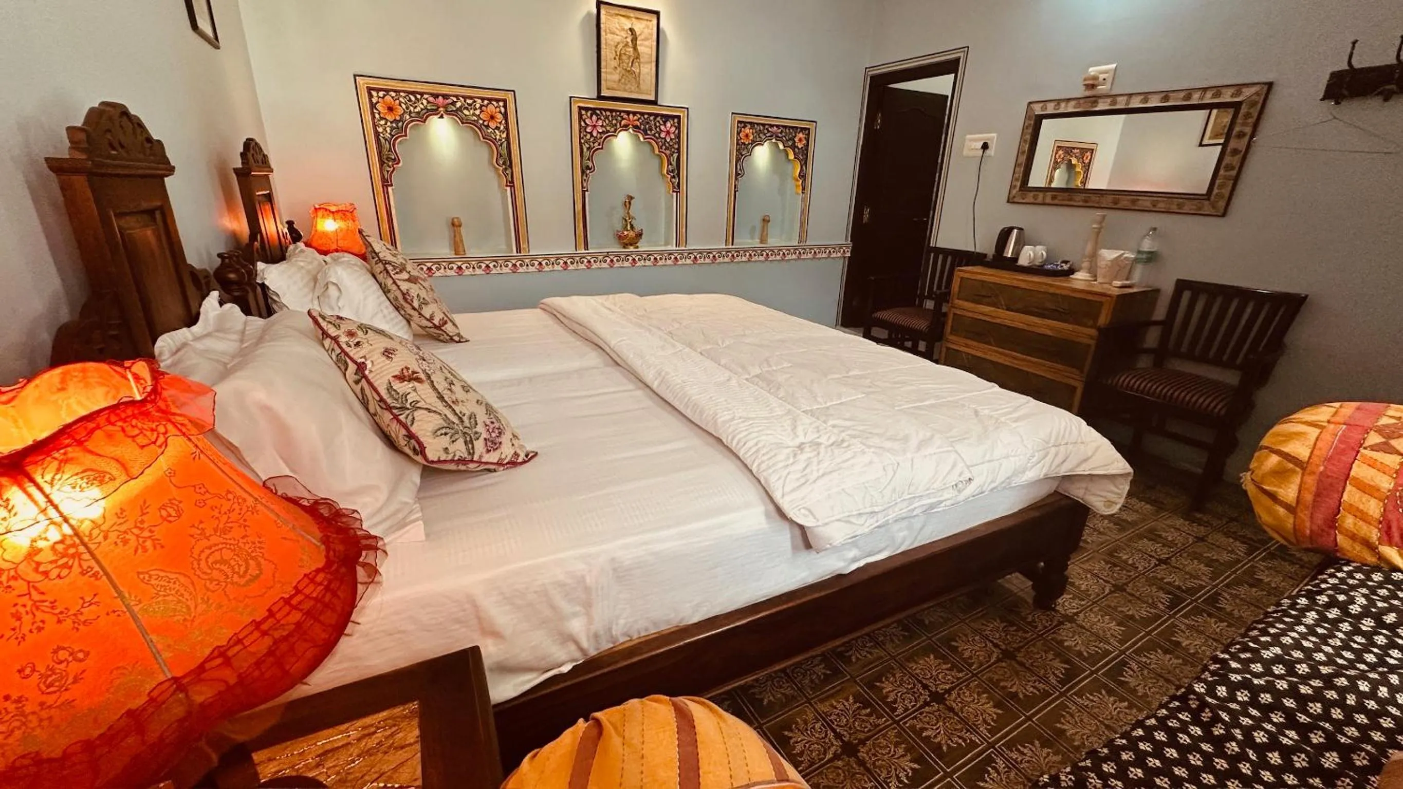 Bed in Haveli Bundi Inn
