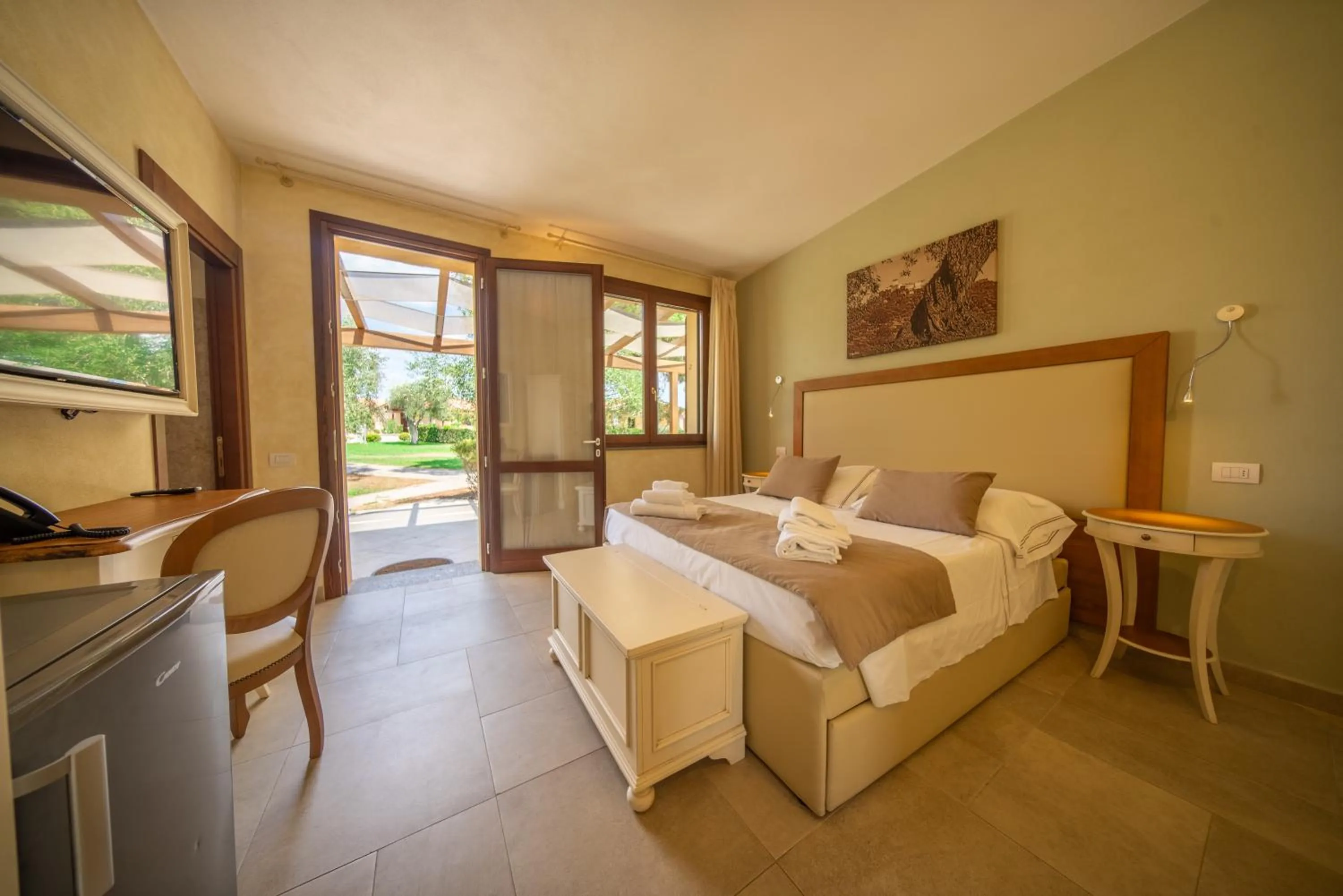 Bedroom, Bed in Resort Capalbio