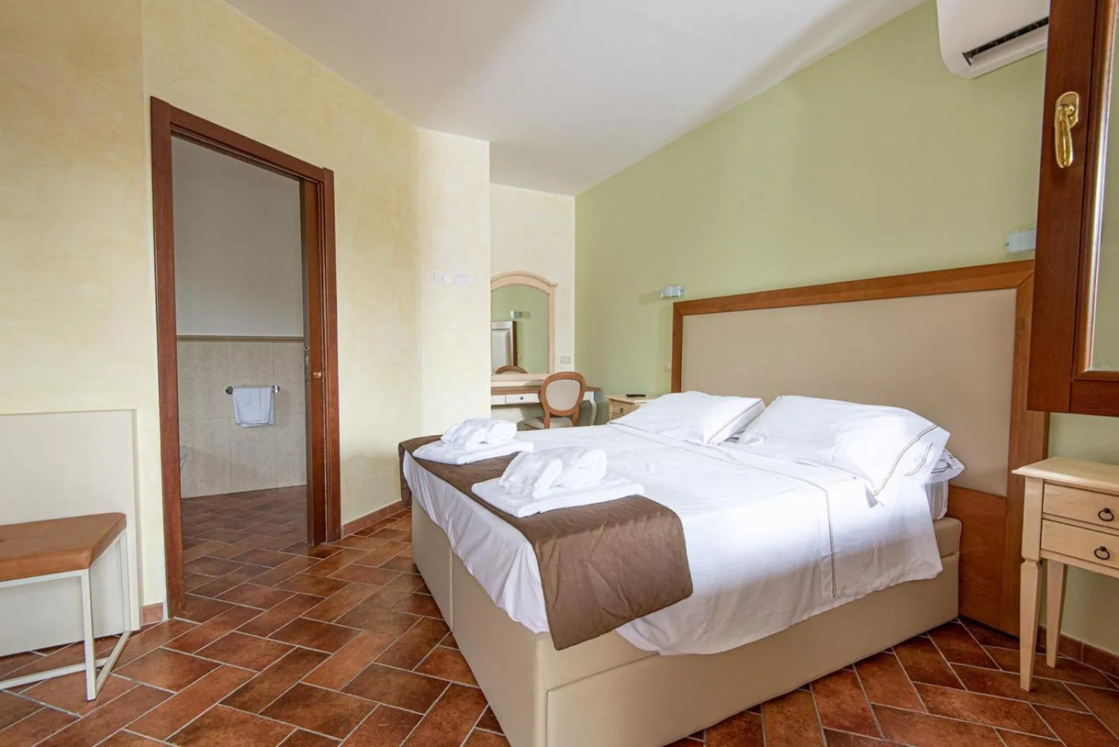 Bed in Resort Capalbio