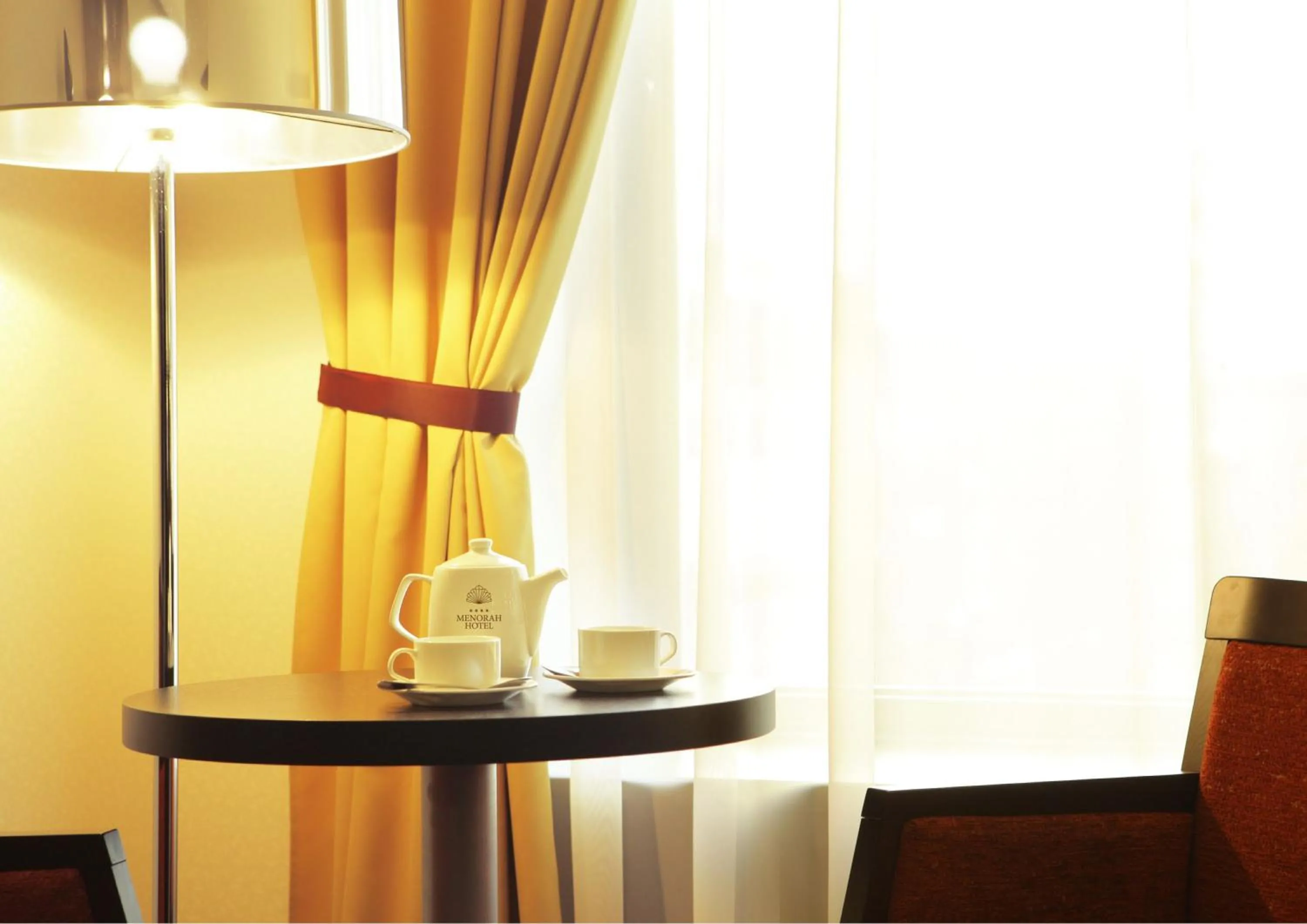 Coffee/tea facilities in Menorah Hotel