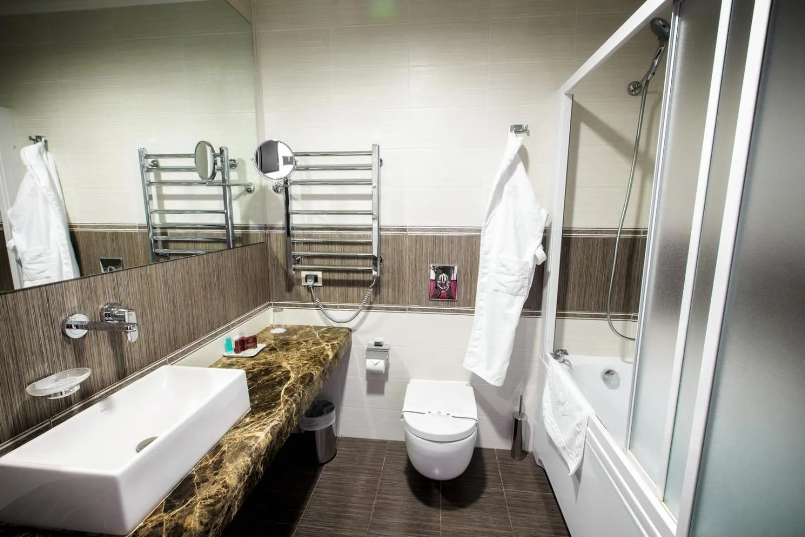 Shower in Menorah Hotel