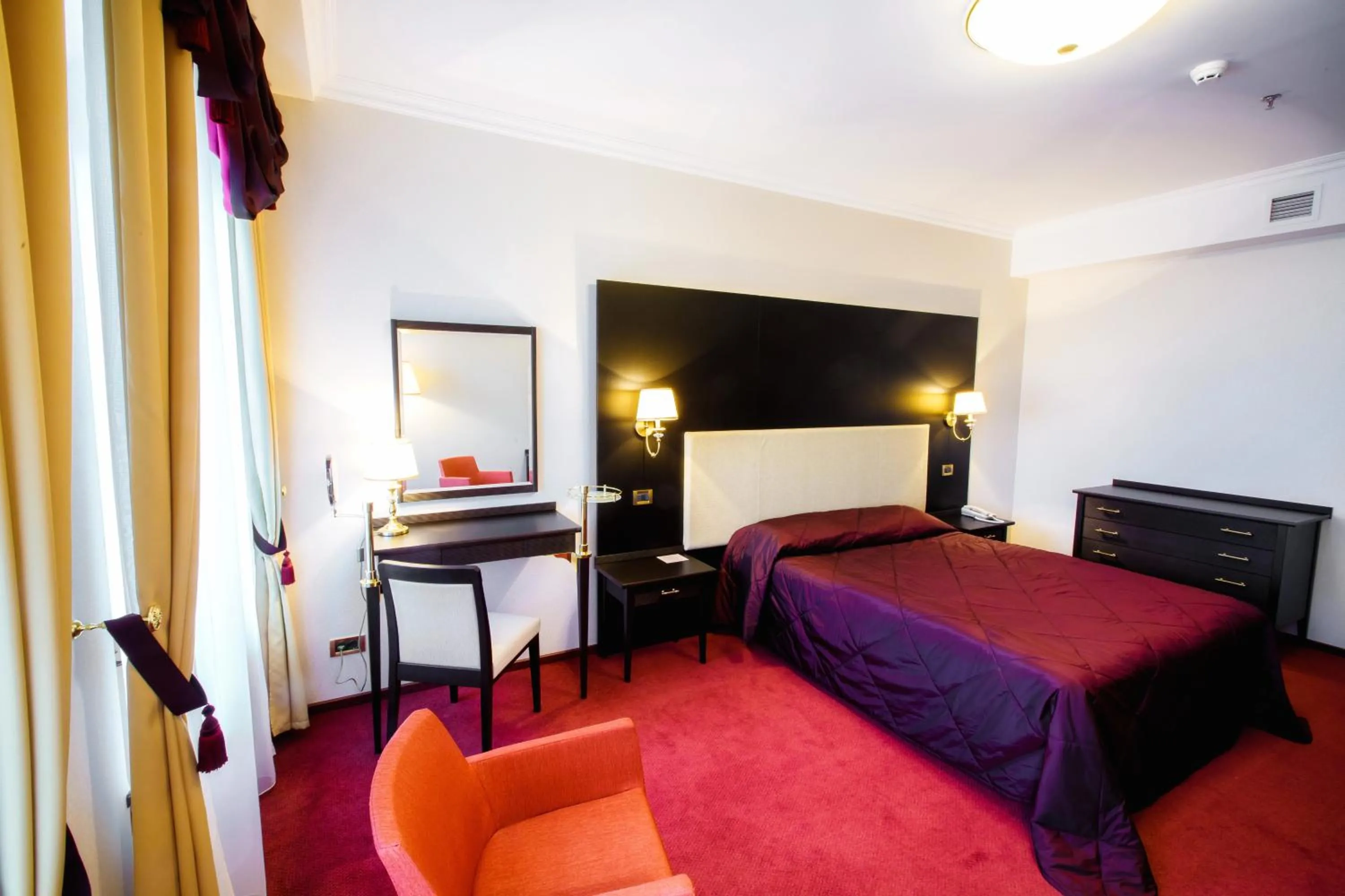 Bed in Menorah Hotel