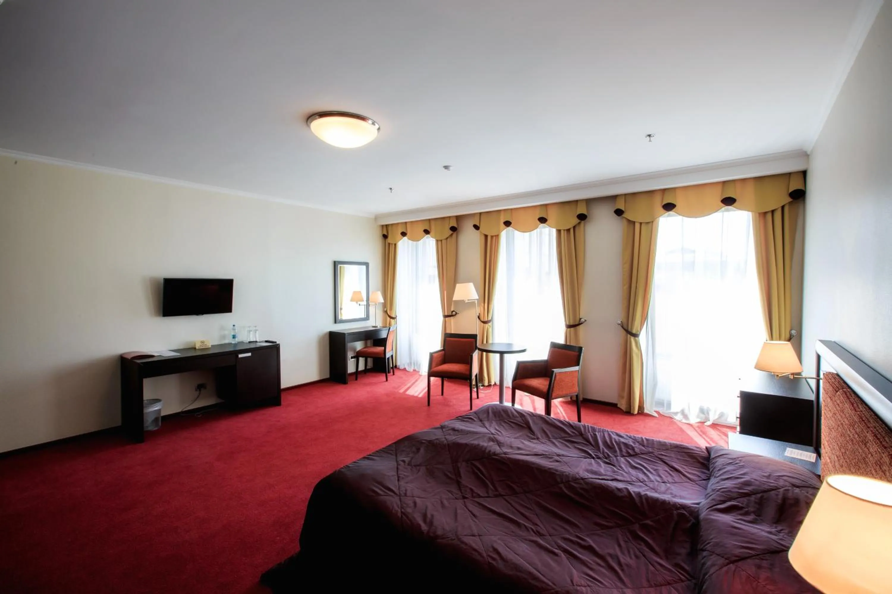 Bed in Menorah Hotel