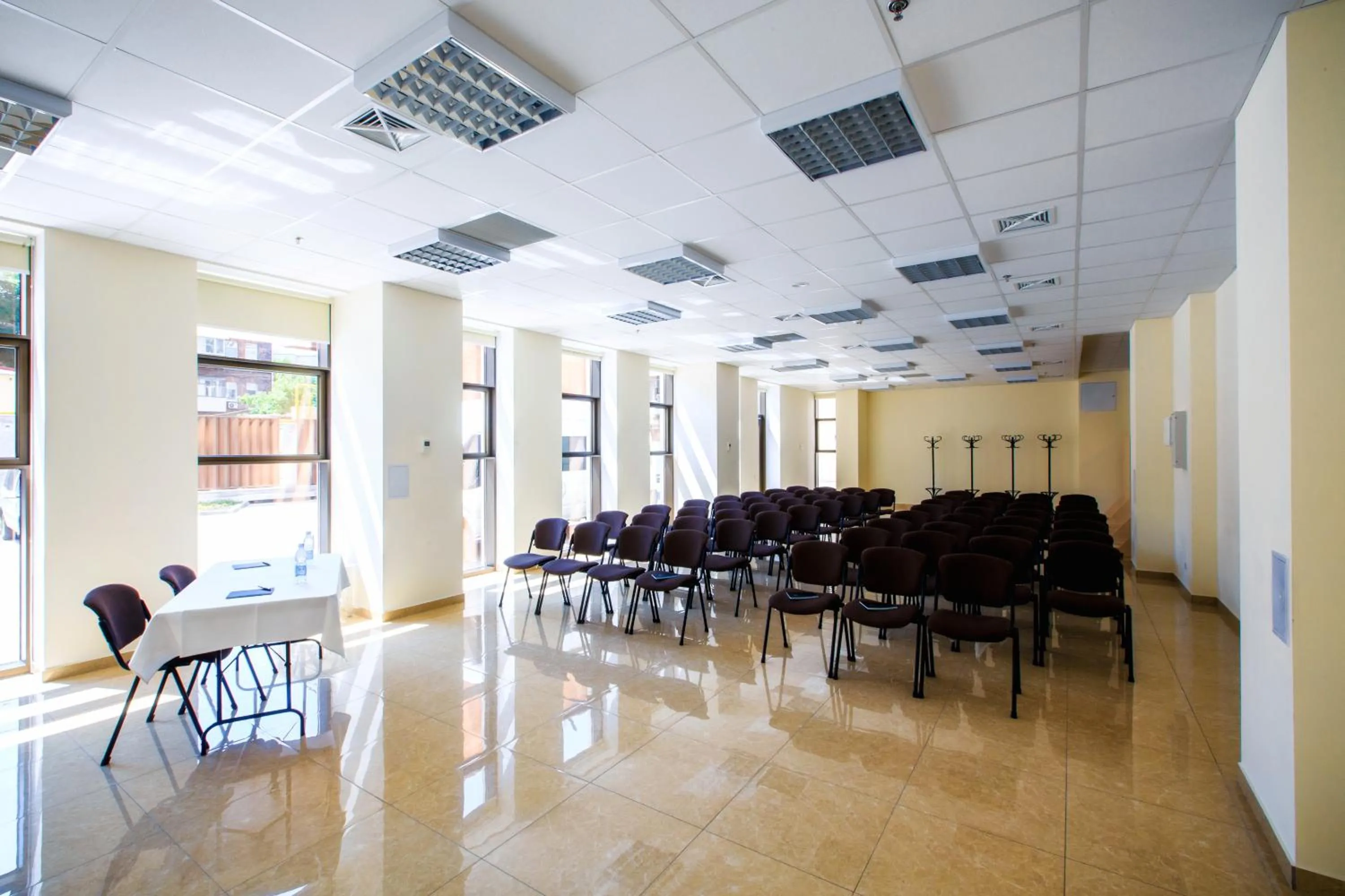 Meeting/conference room in Menorah Hotel