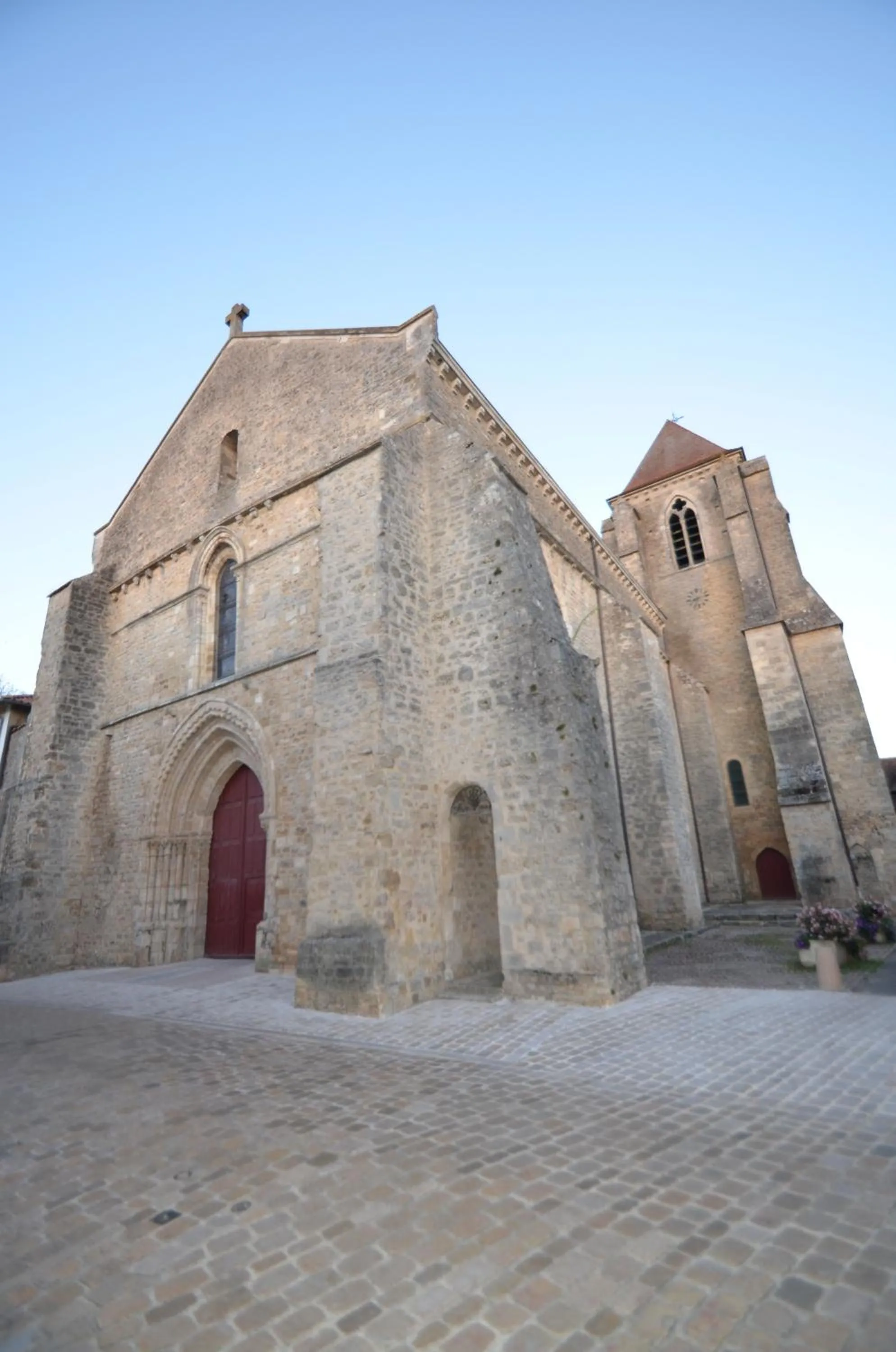 Activities in Logis Hôtel Le Saint Georges