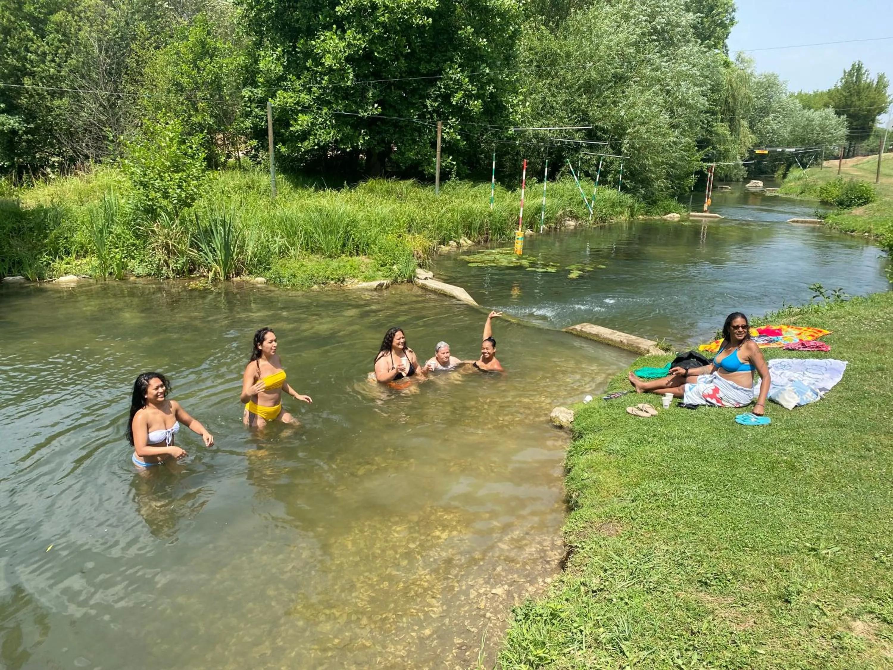 Open Air Bath in Logis Hôtel Le Saint Georges