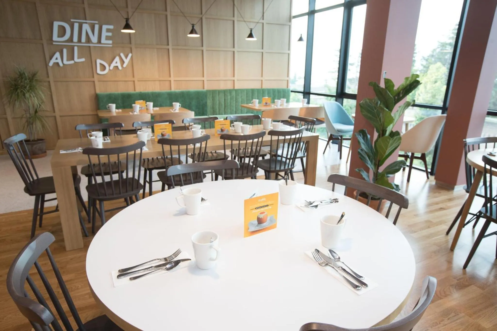 Restaurant/places to eat in Holiday Inn Telavi by IHG