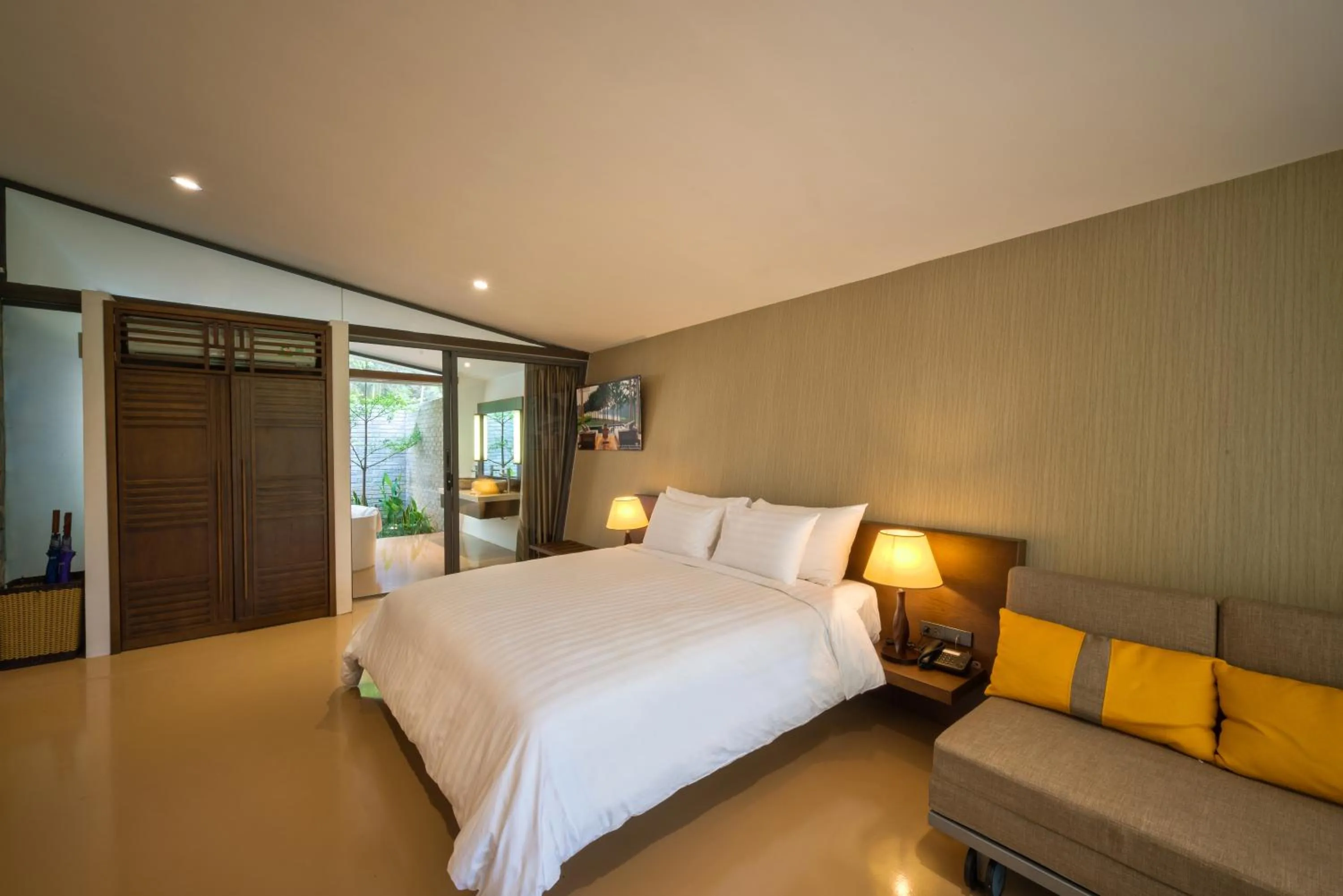 Bed in Flamingo Dai Lai Resort