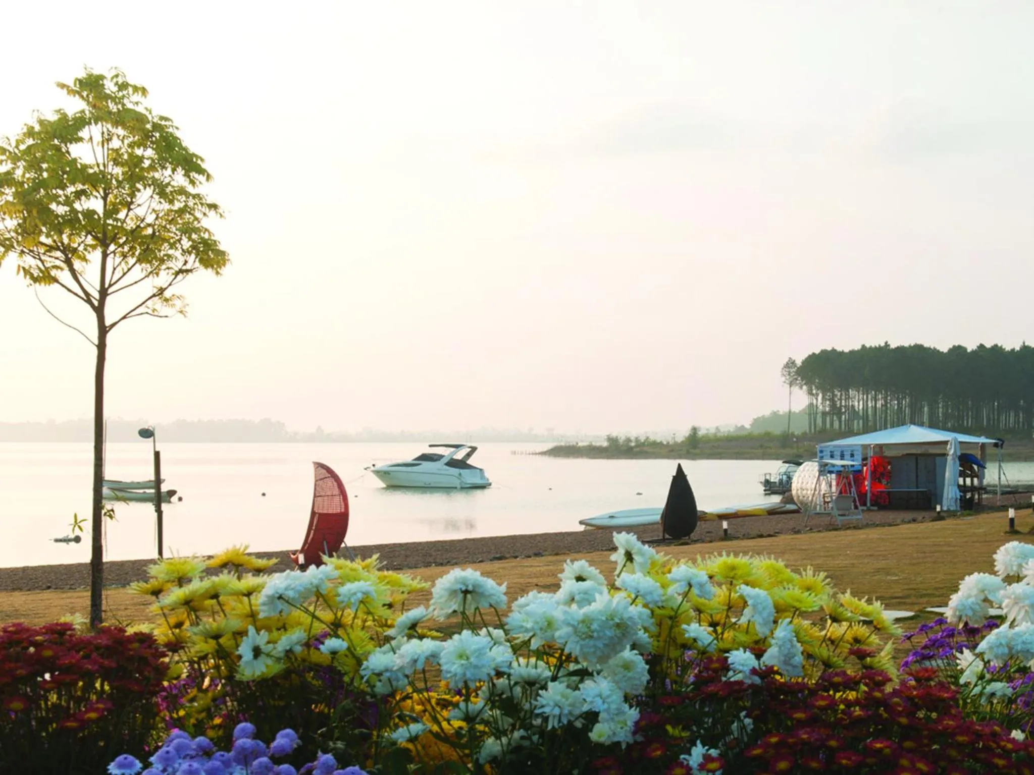 Lake view in Flamingo Dai Lai Resort