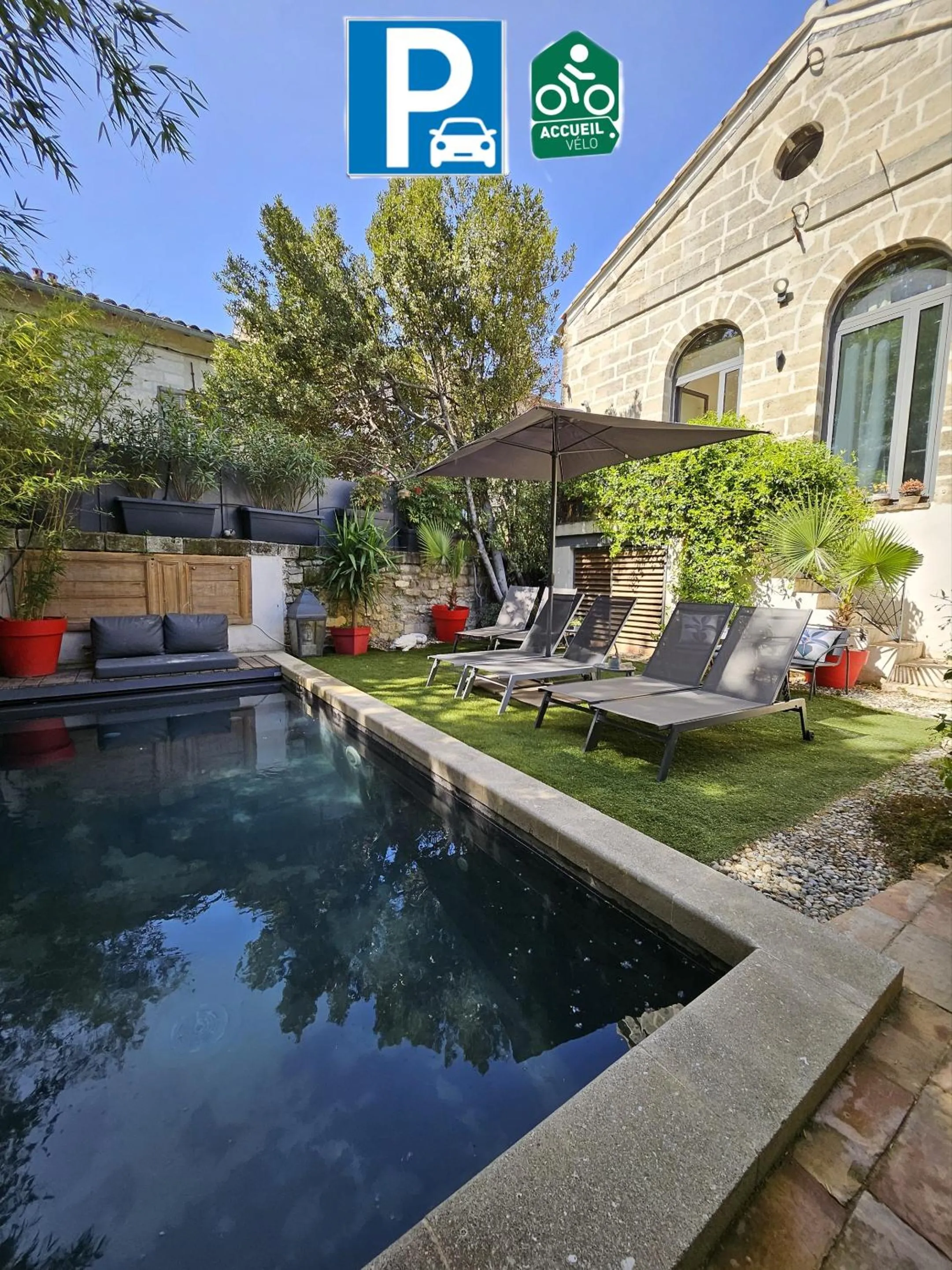 Pool view in La Maison Grivolas Appartements et Maison d'hôtes