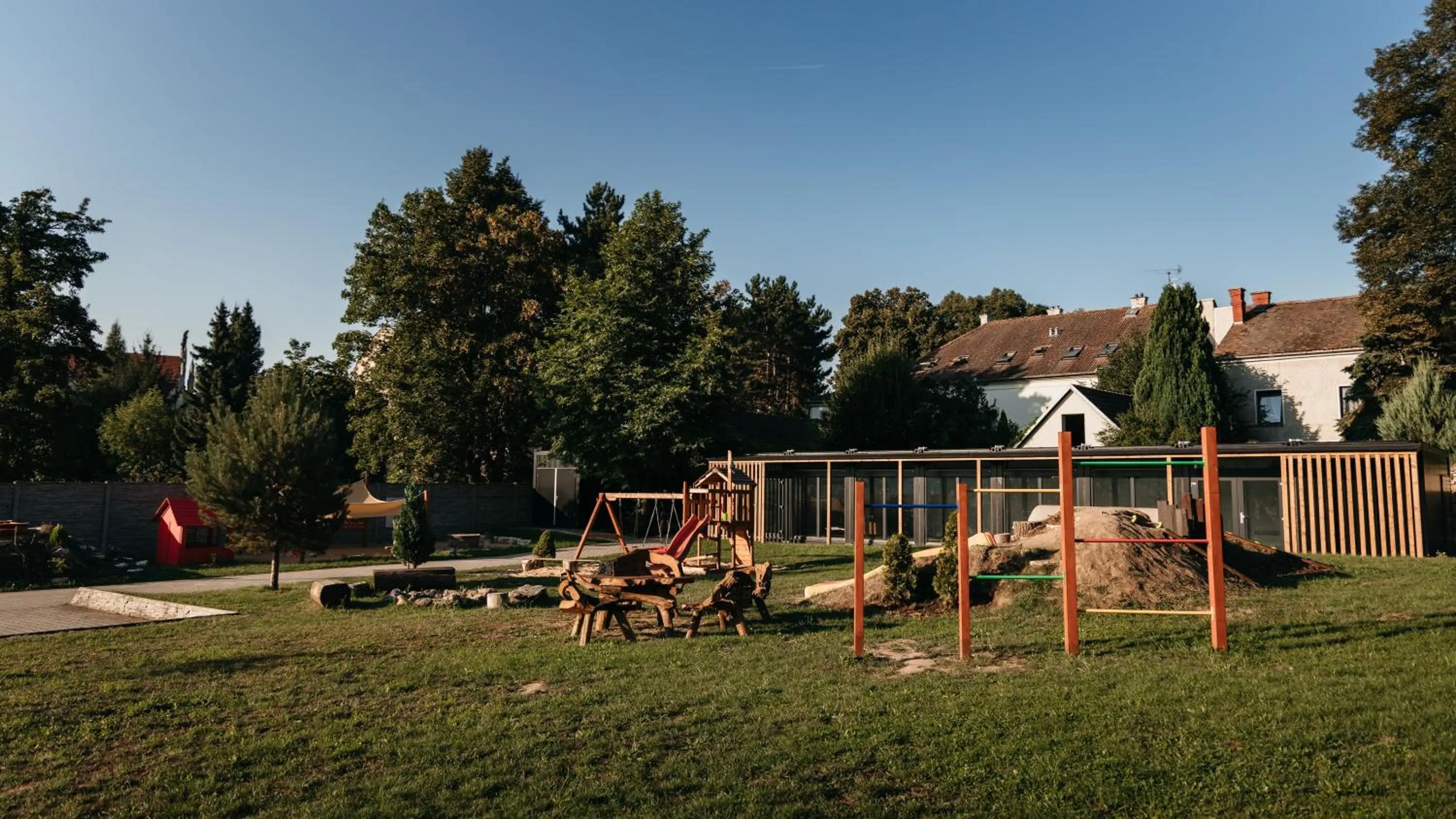 Hotel a Museum of Bricks