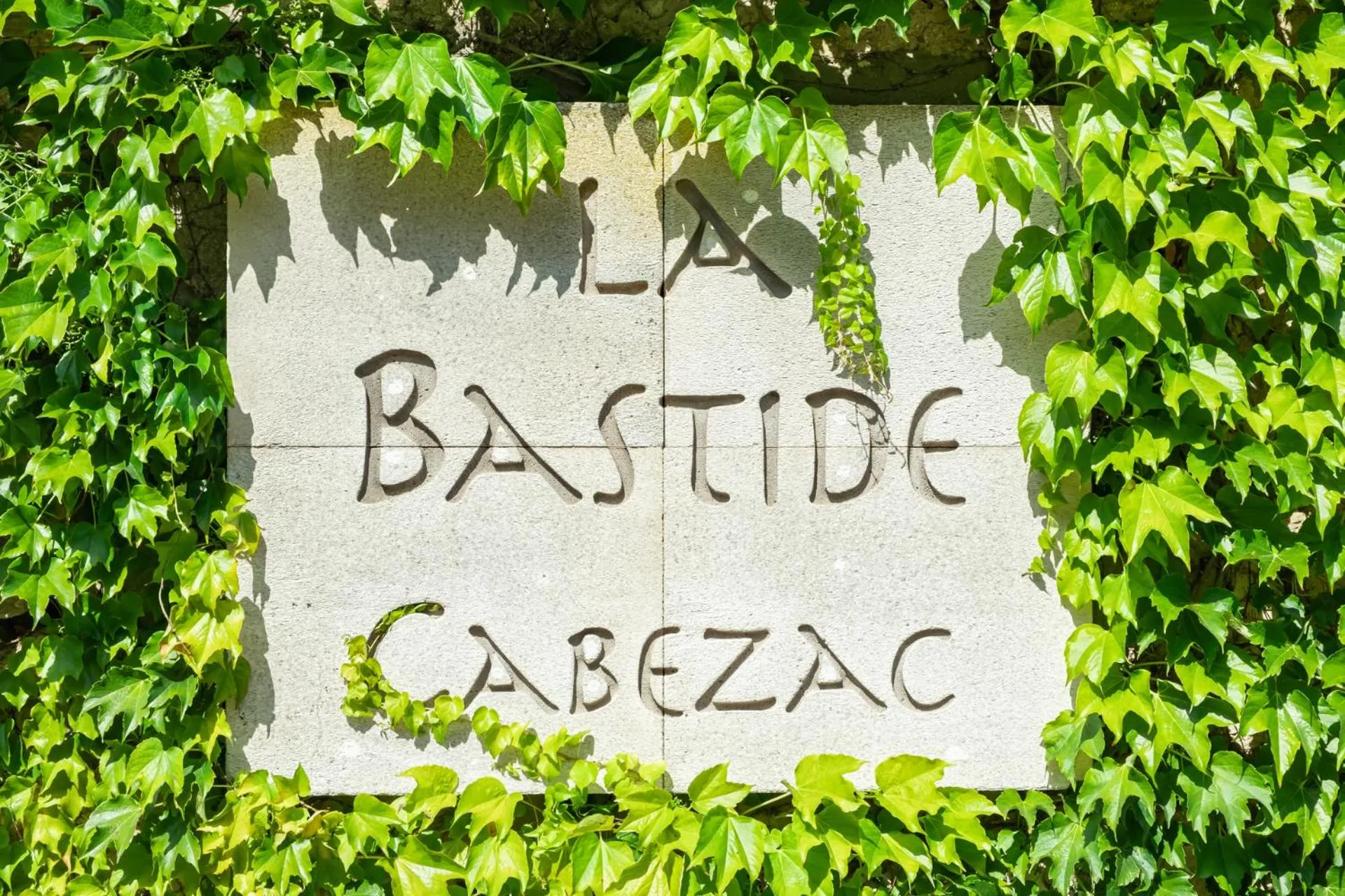 Property logo or sign in Logis hôtel et restaurant La Bastide Cabezac