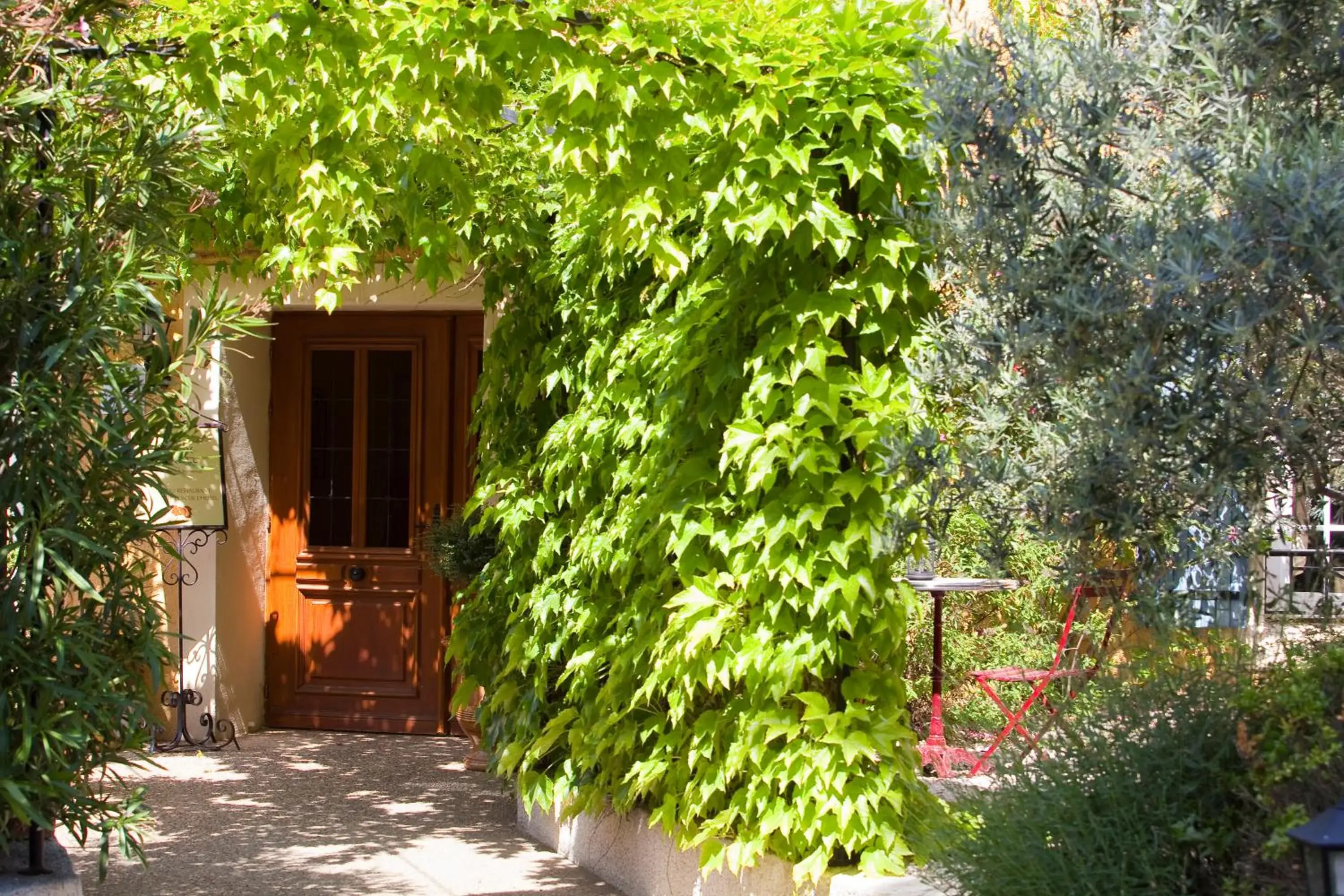 Facade/entrance in Logis hôtel et restaurant La Bastide Cabezac Facade/entrance in Logis hôtel et restaurant La Bastide Cabezac