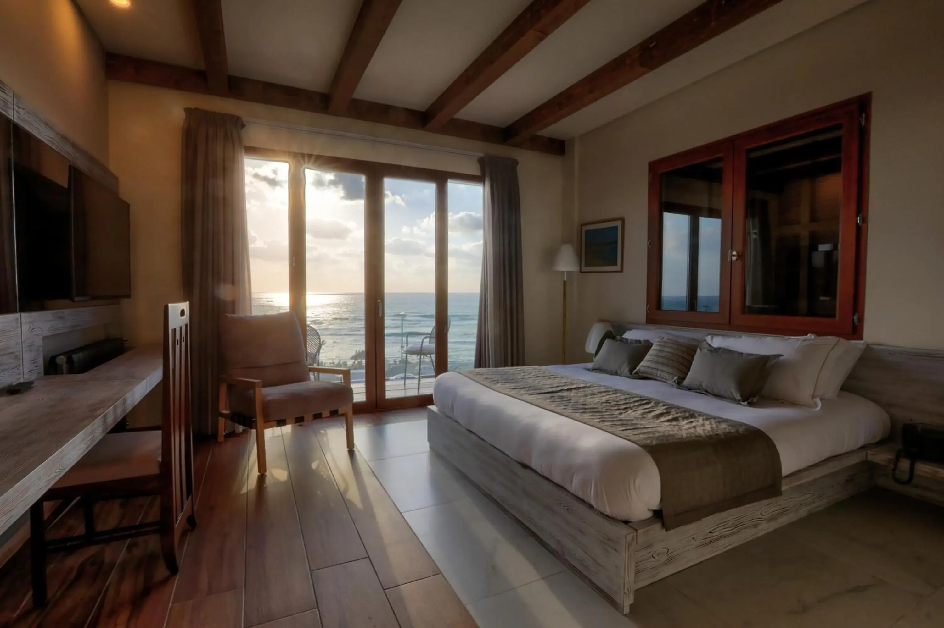 Suite with Hot Tub in El Boutique Hotel Suite with Hot Tub in El Boutique Hotel