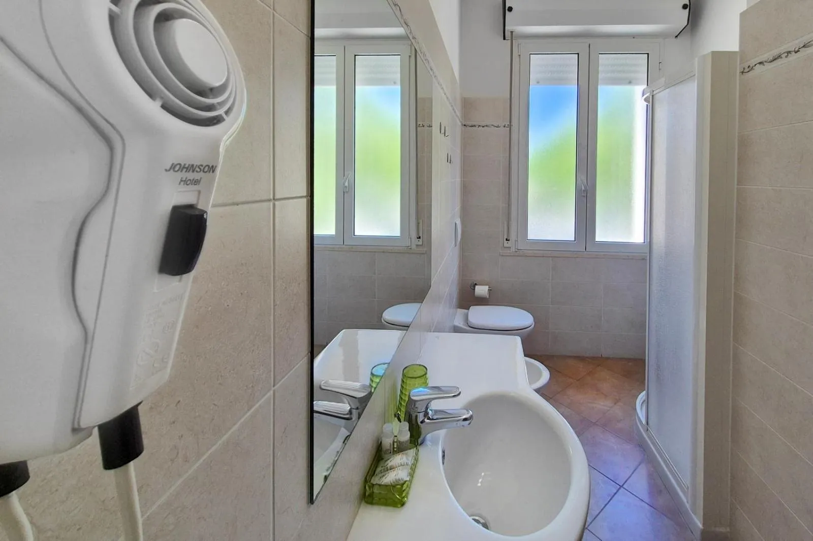 Bathroom in Hotel Bridge