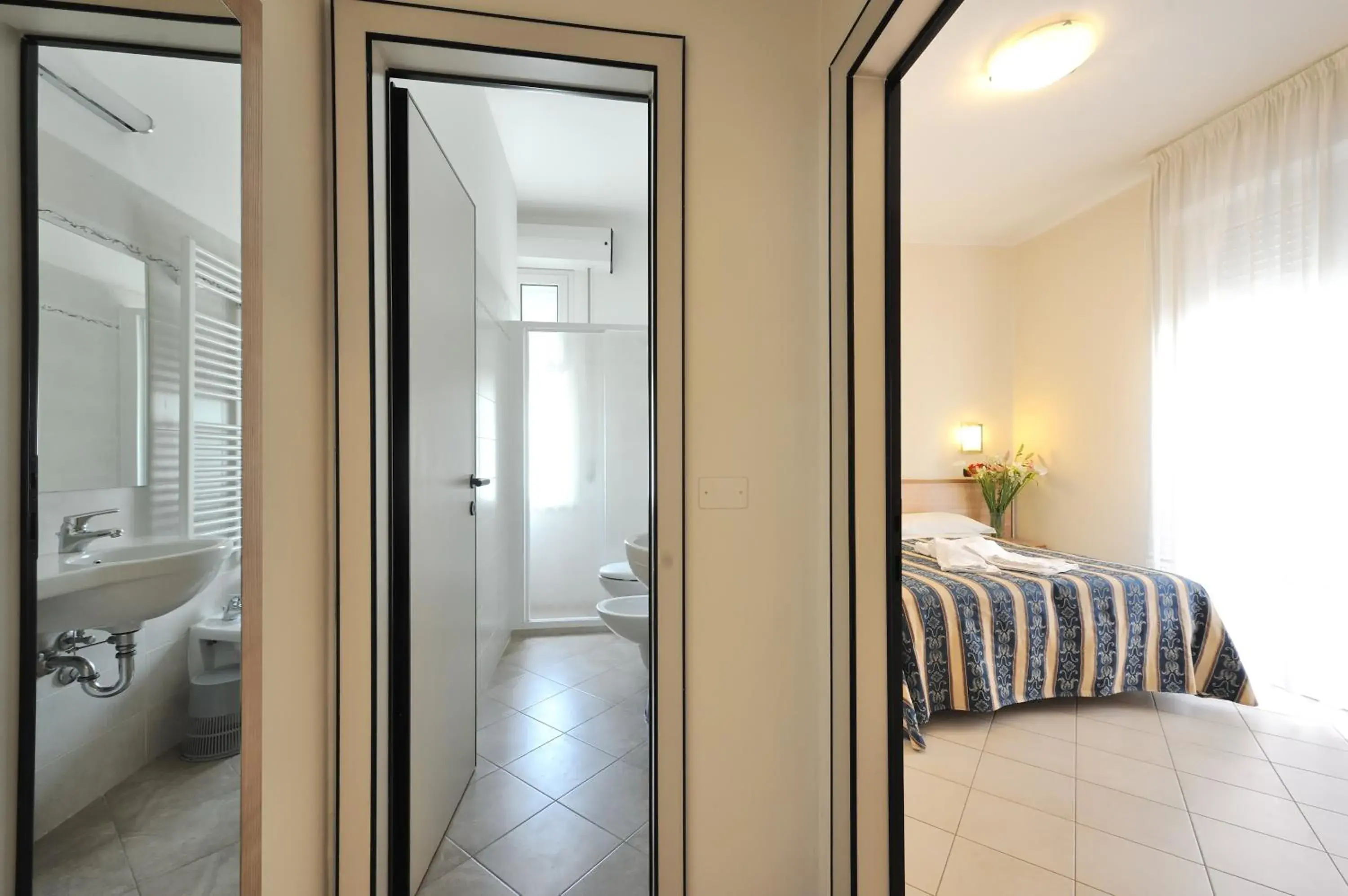 Bathroom in Hotel Bridge