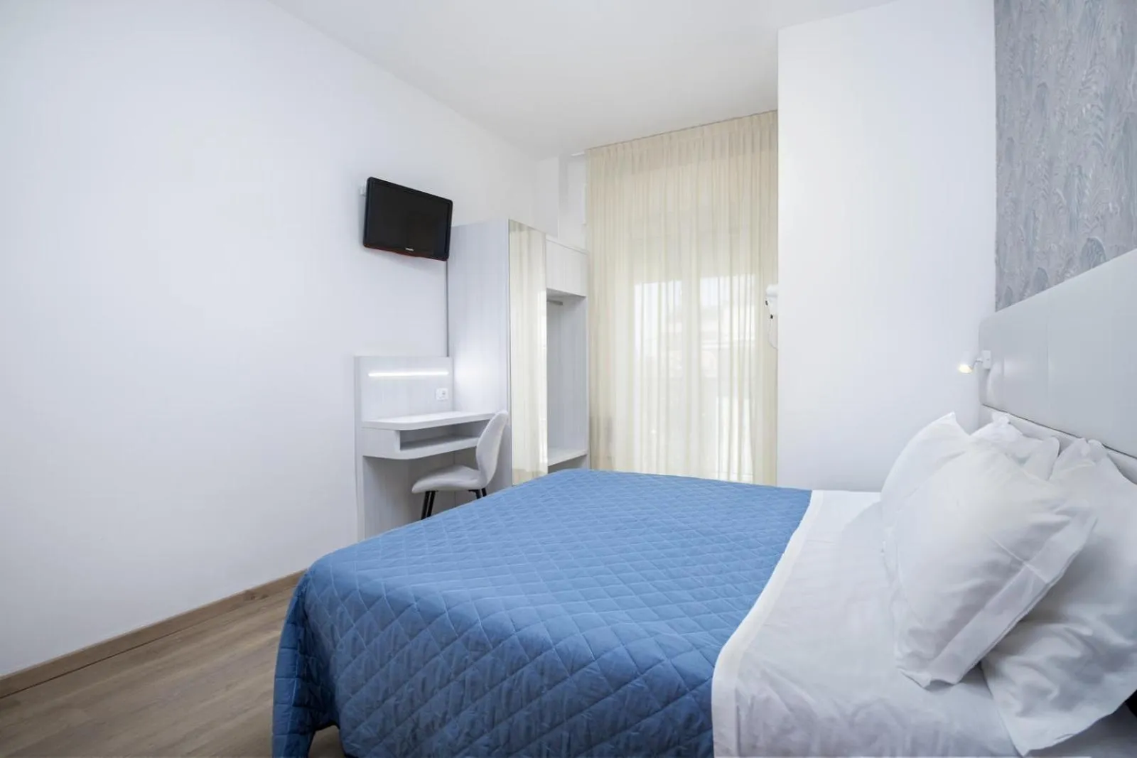 Photo of the whole room, Bed in Hotel Bridge