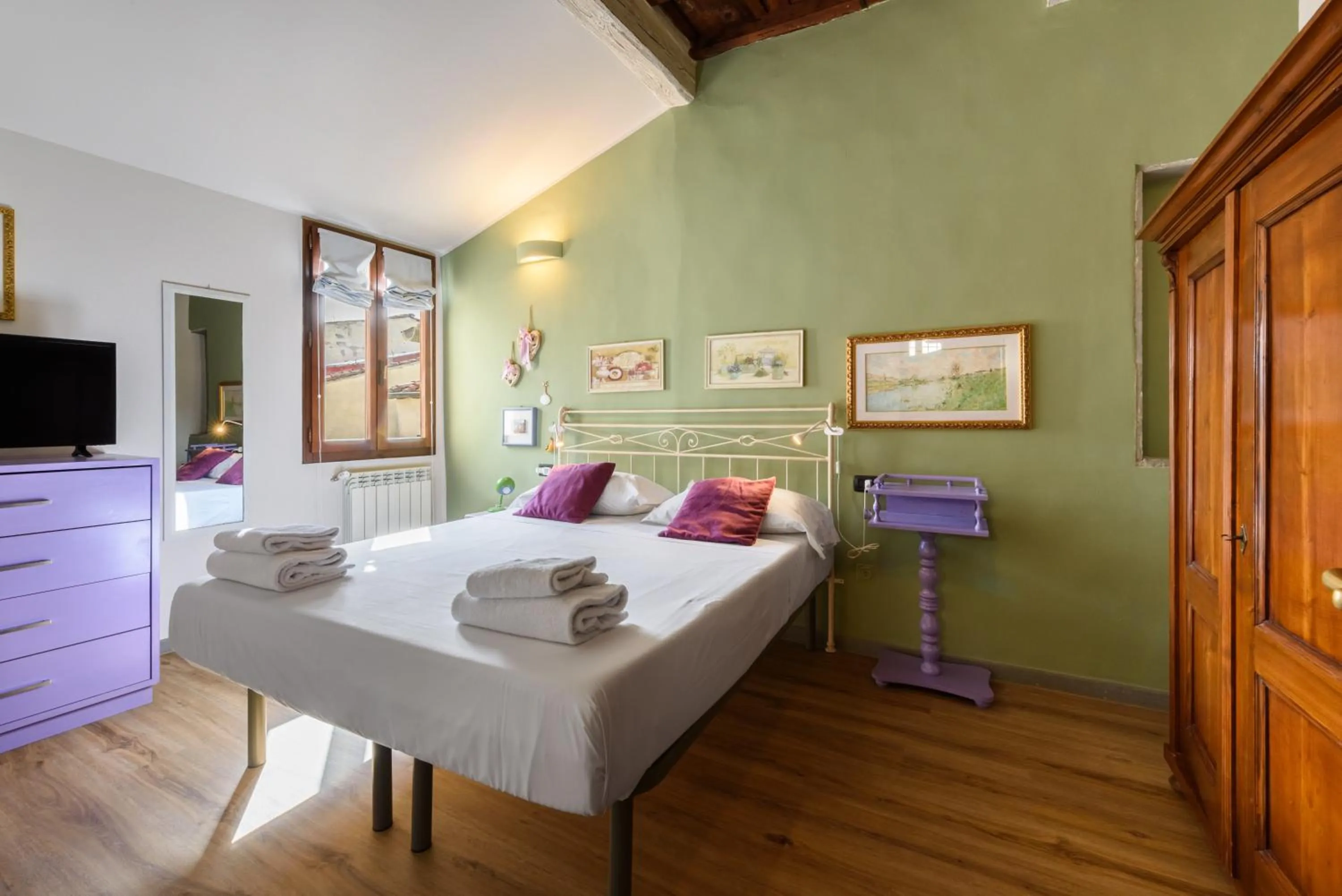 Bed in Una finestra sulle Cappelle Medicee by Mmega