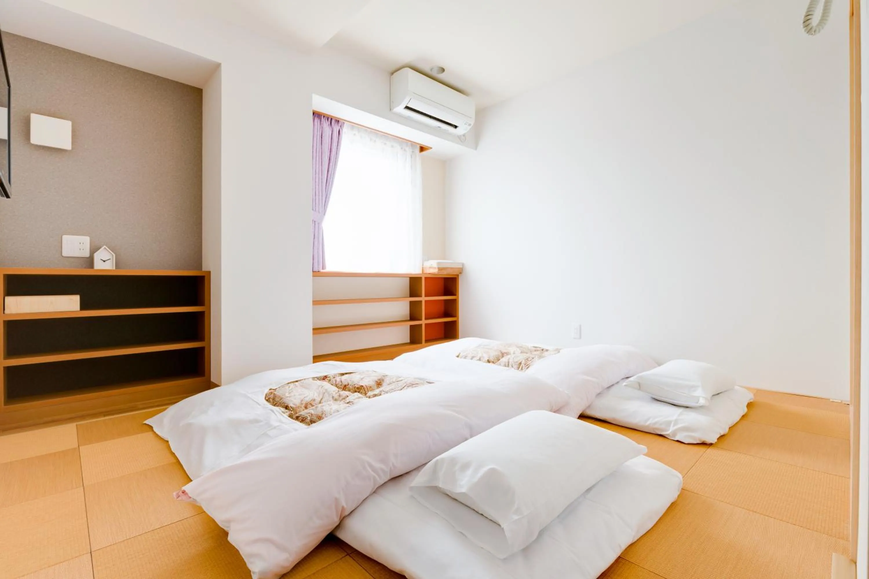 Bed in Kansai Seaside Hotel