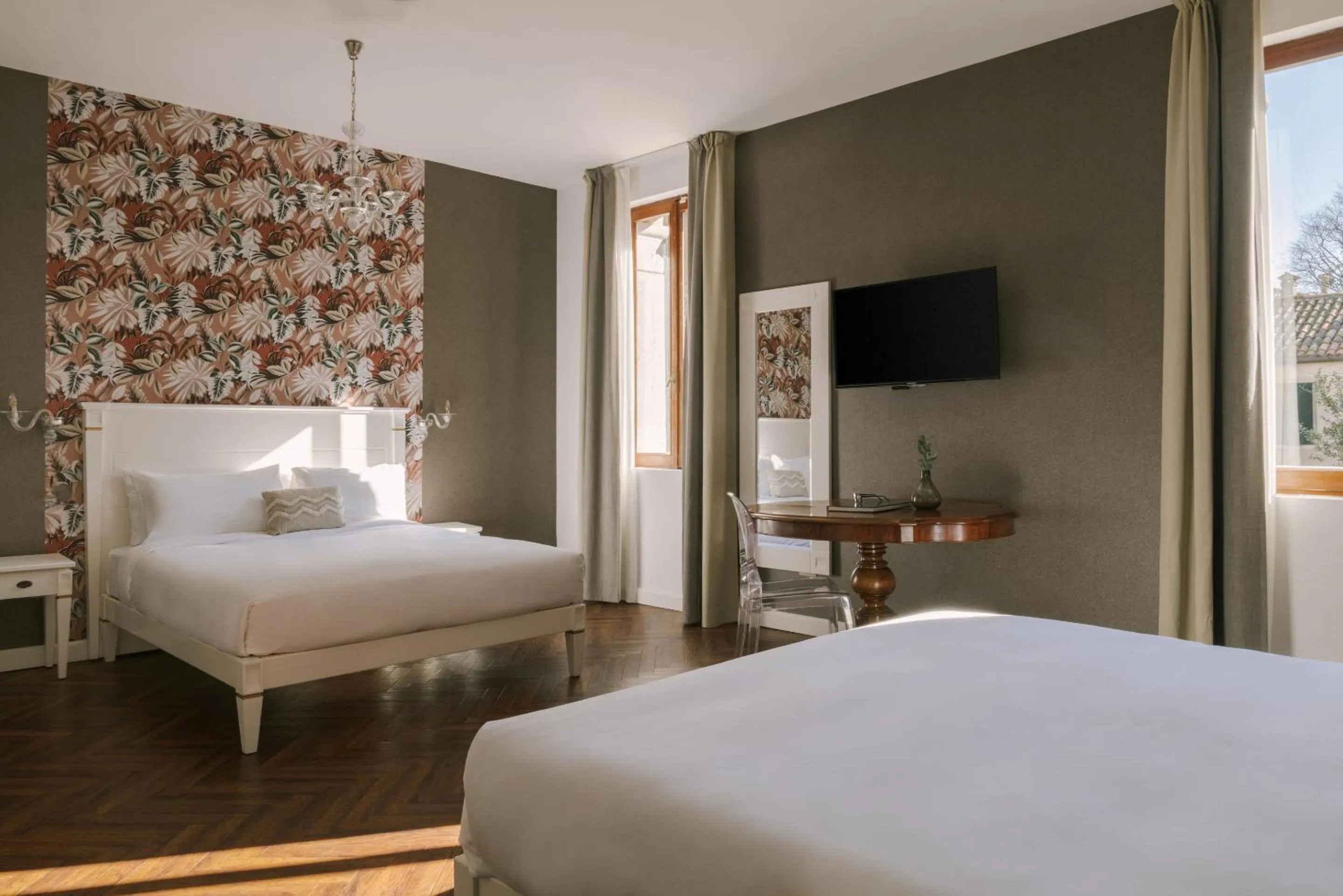 Bedroom, Bed in iH Hotels Venezia Salute Palace