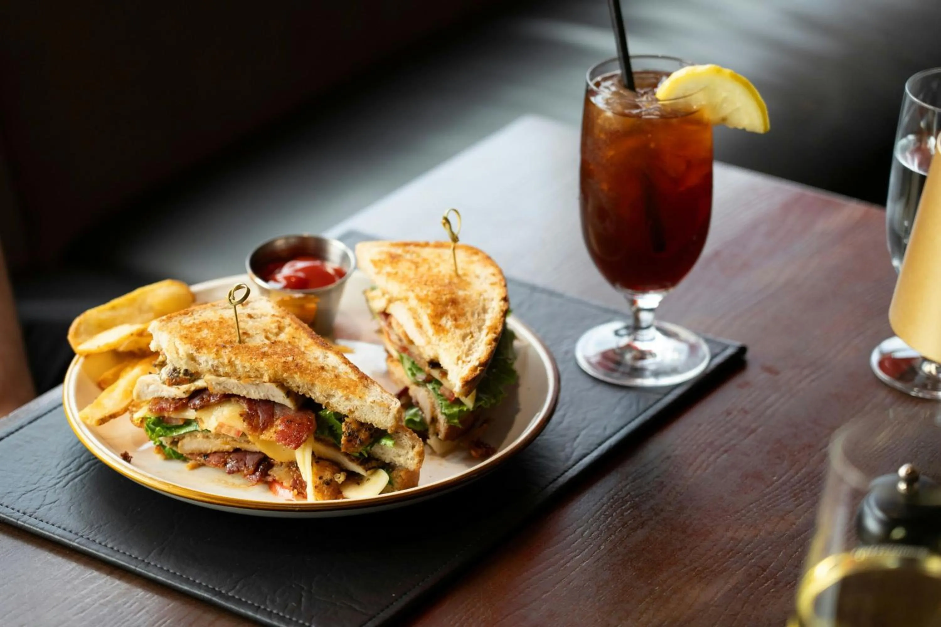 Restaurant/places to eat in Delta Hotels by Marriott Ashland Downtown