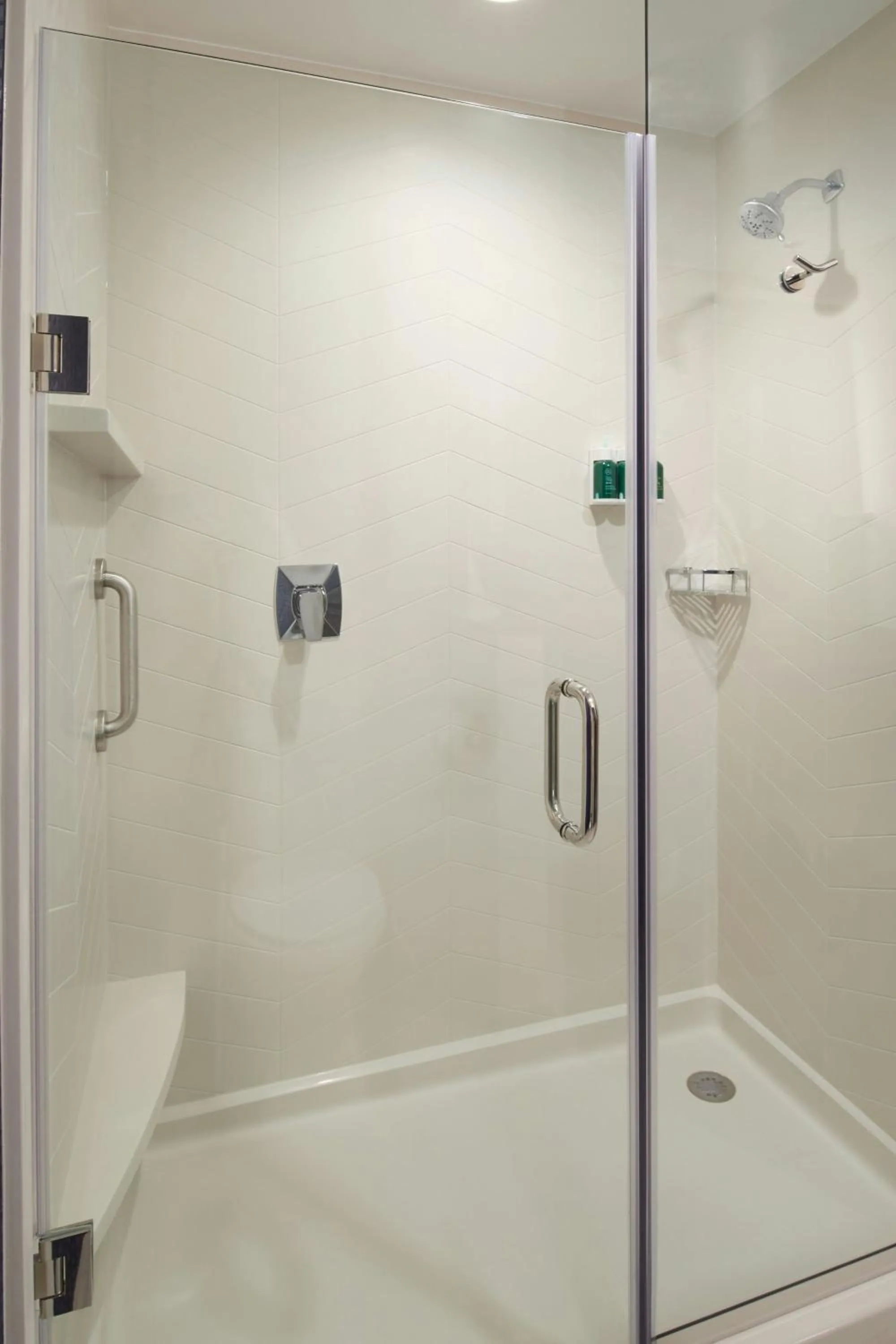 Bathroom in Fairfield Inn & Suites by Marriott Midland