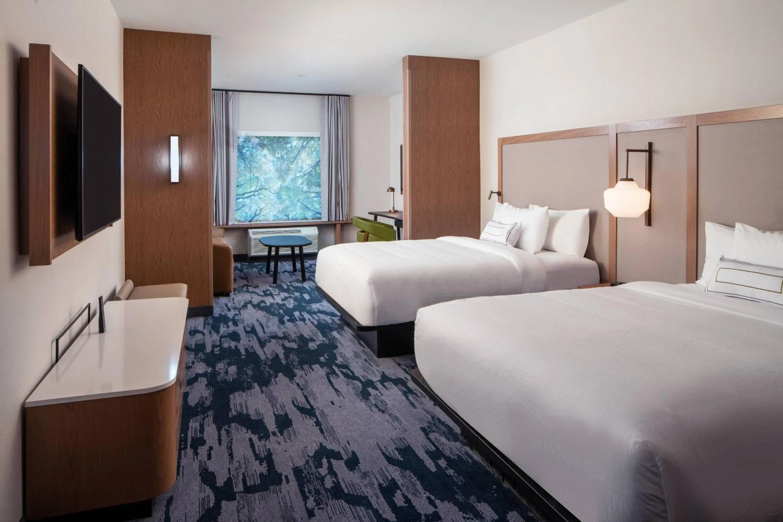 Photo of the whole room, Bed in Fairfield by Marriott Inn & Suites Pensacola Pine Forest