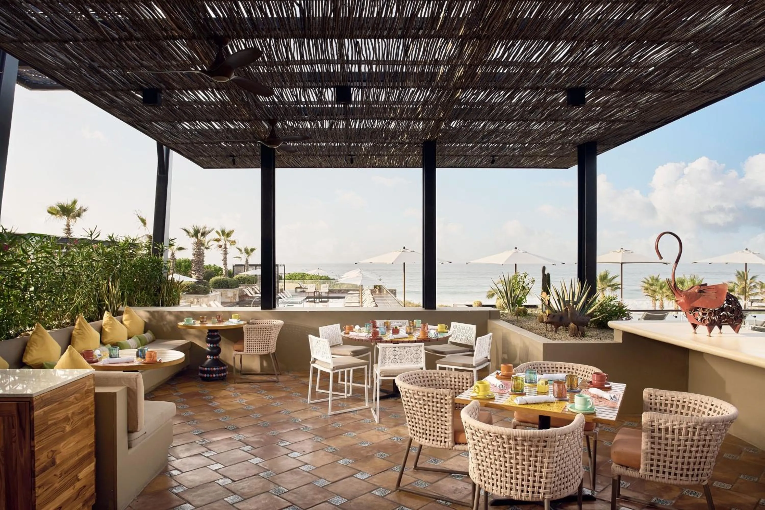 Lounge or bar in Zadun Los Cabos, a Ritz-Carlton Reserve