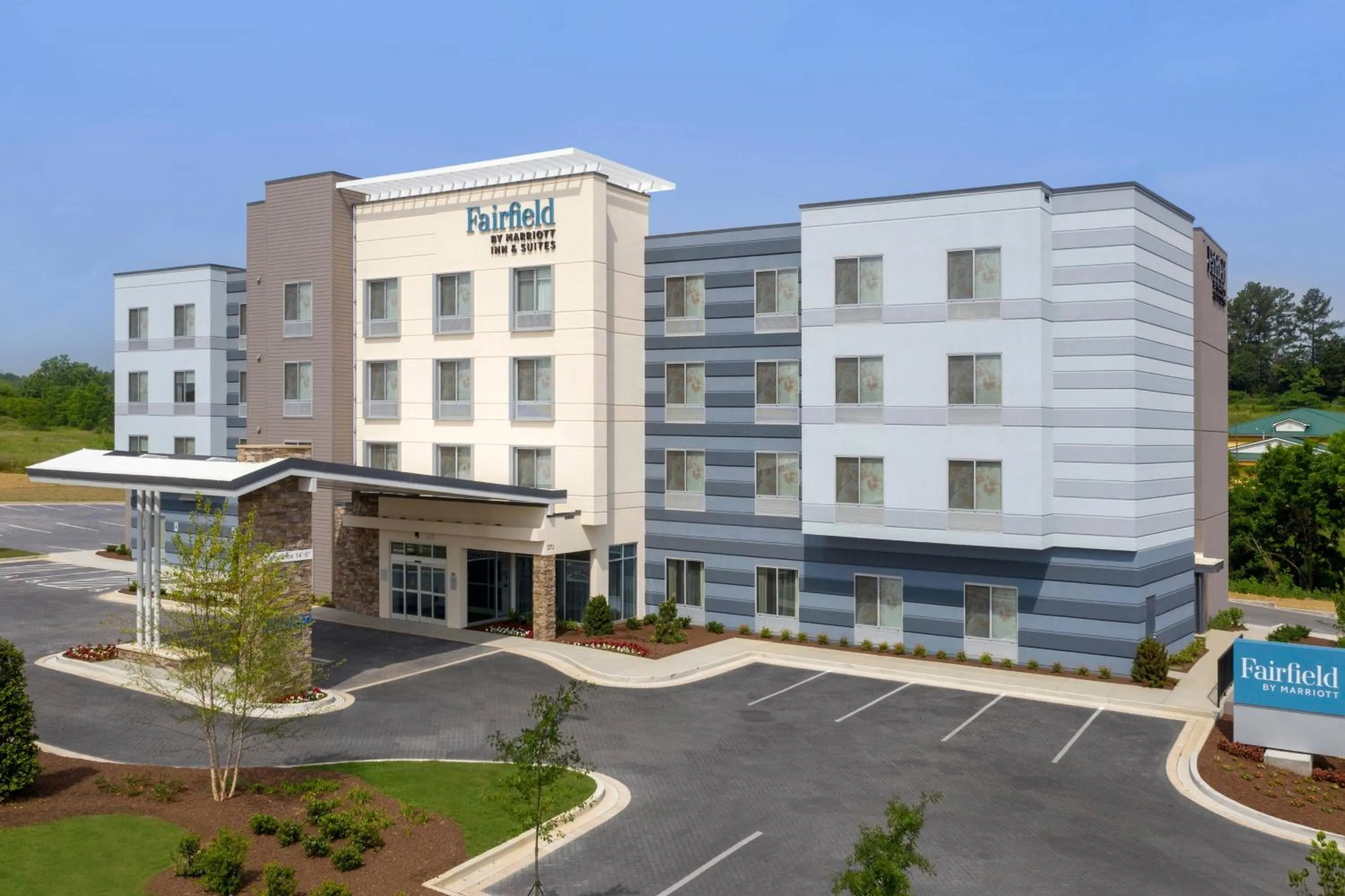 Property building in Fairfield Inn & Suites by Marriott Knoxville Lenoir City/I-75