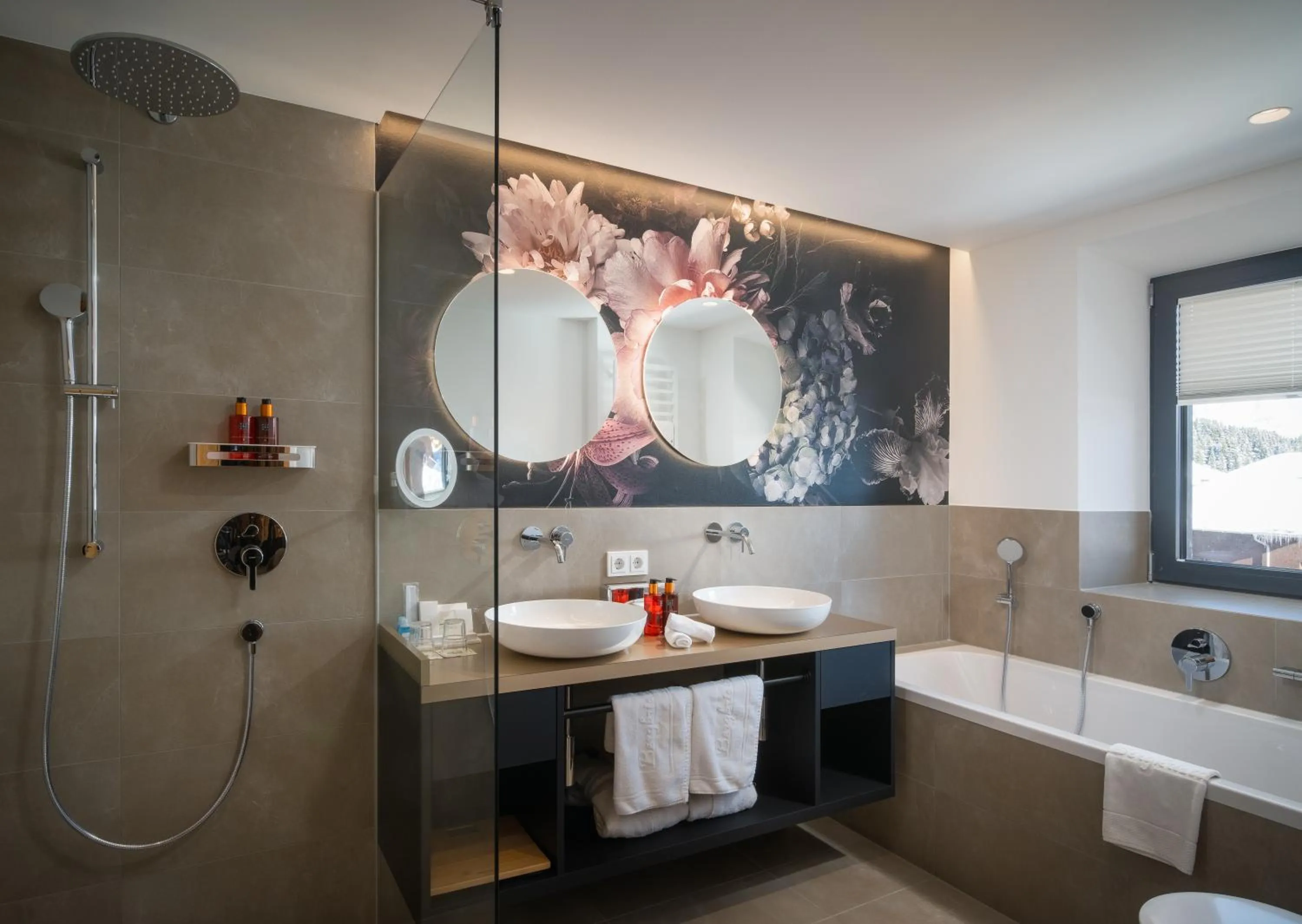 Bathroom in Hotel Bergkristall Oberlech