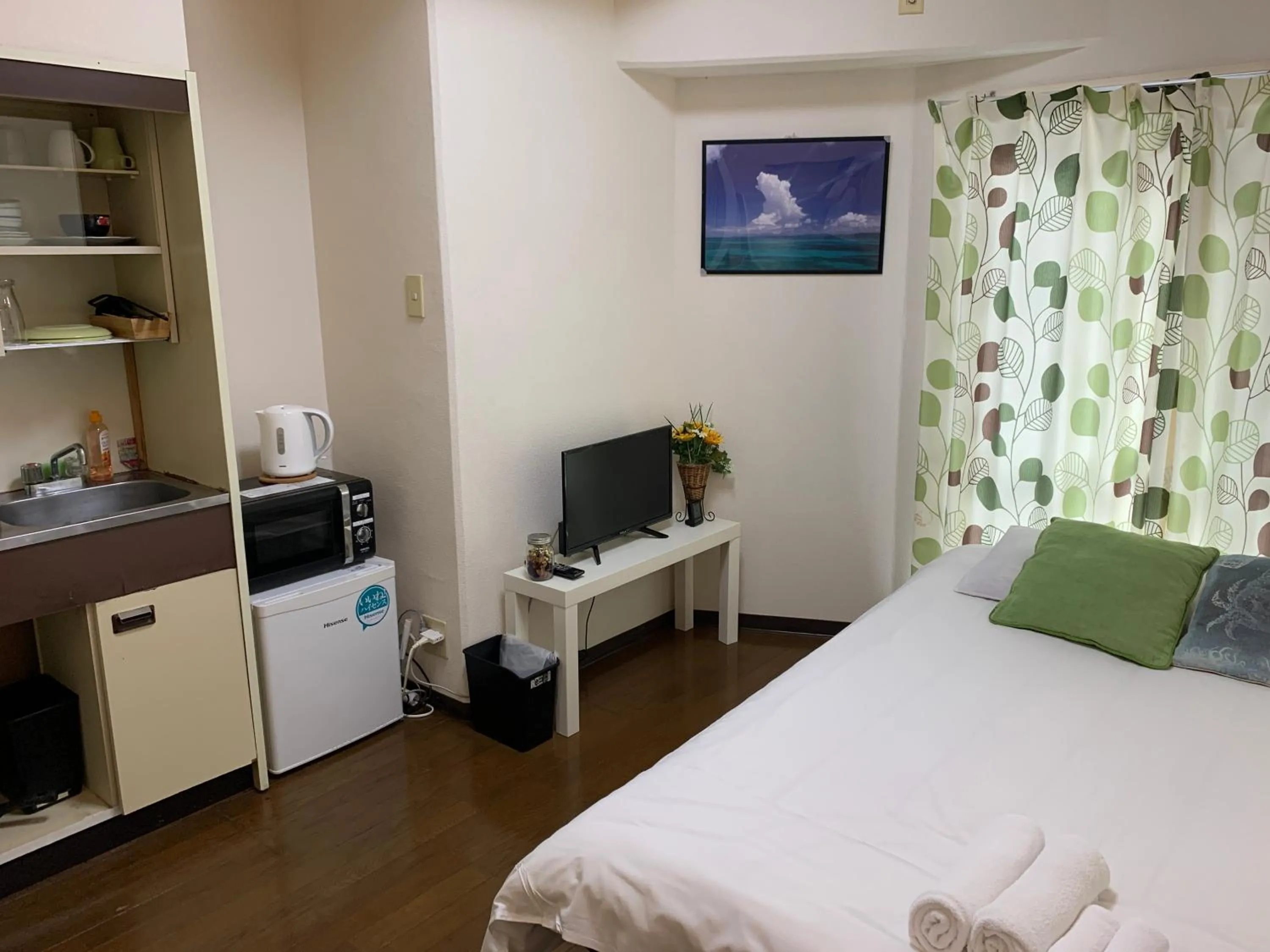 Photo of the whole room, Bed in Exsaison Shirokita 208