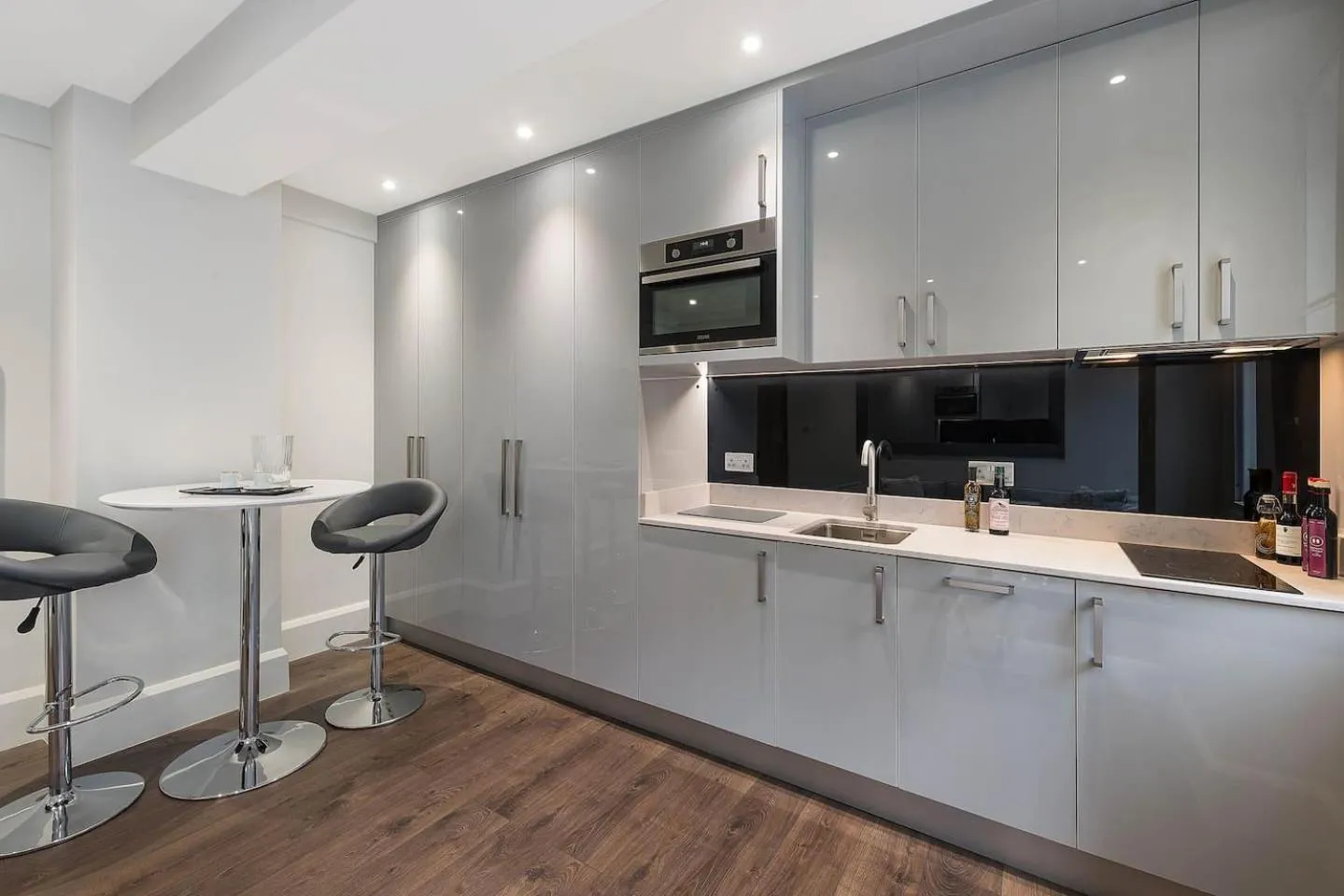 Beautiful Chelsea Apartment in Fashion District