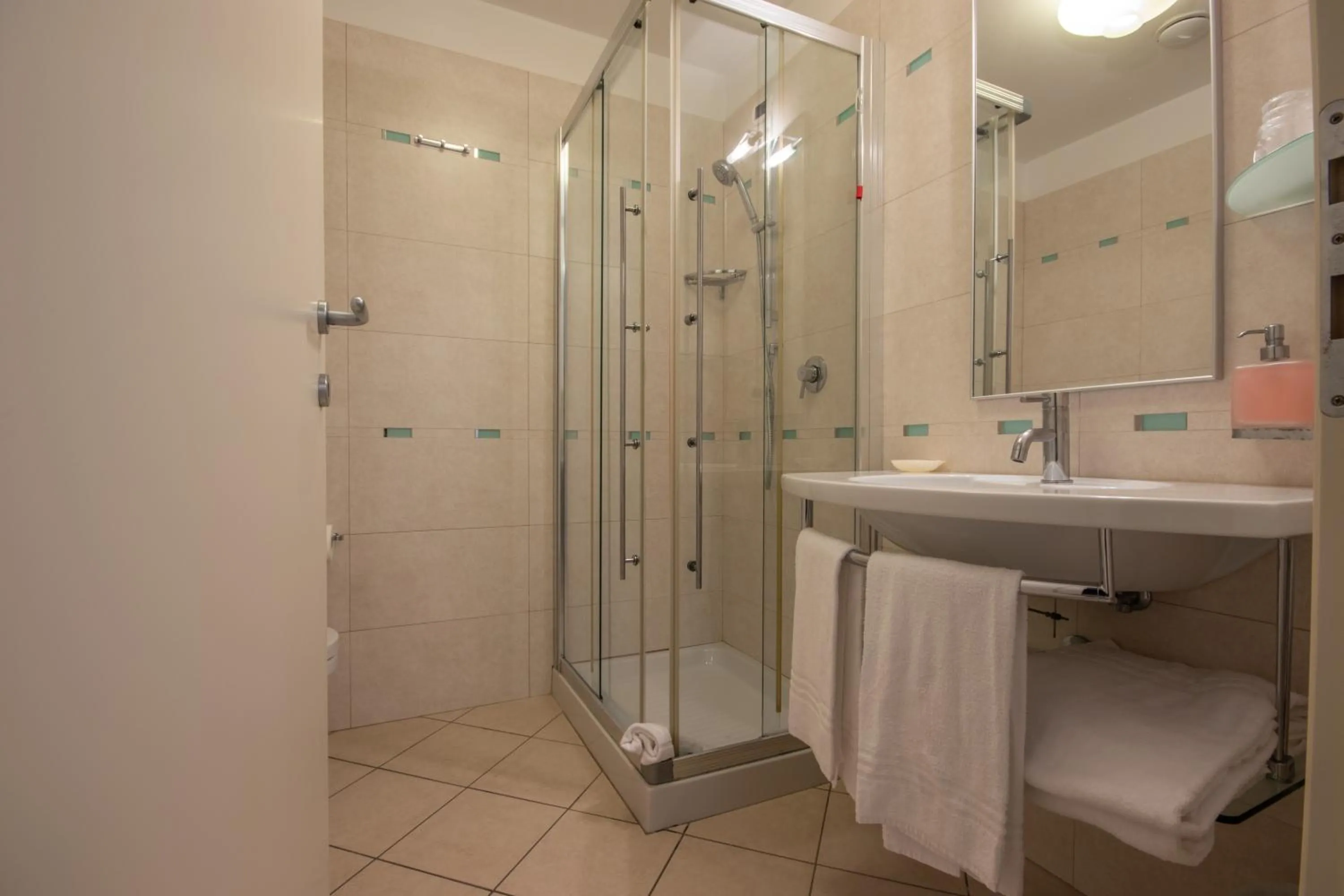 Bathroom in Ashanti Aparthotel Wellness&Spa