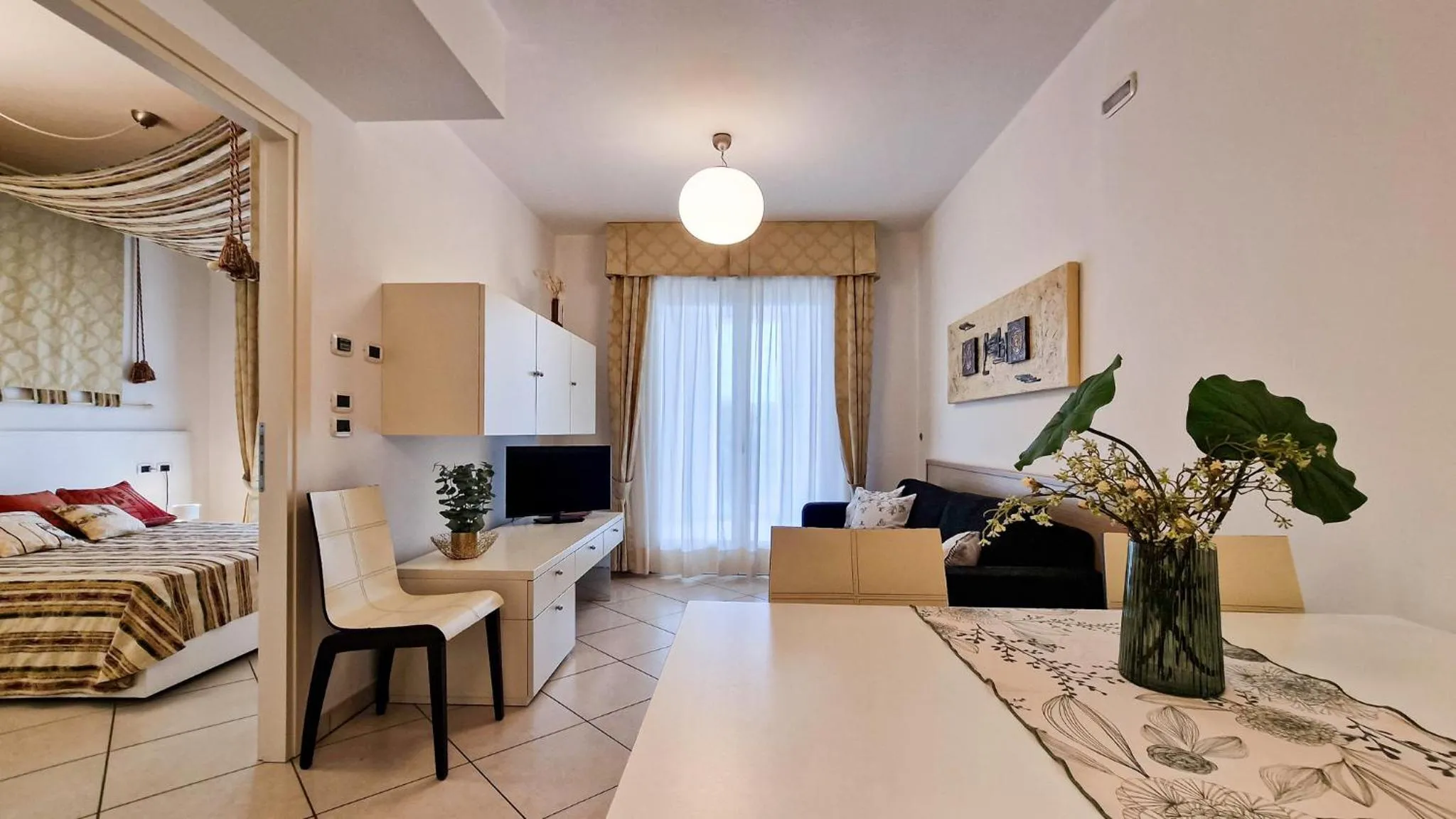 Living room, Bed in Ashanti Aparthotel Wellness&Spa