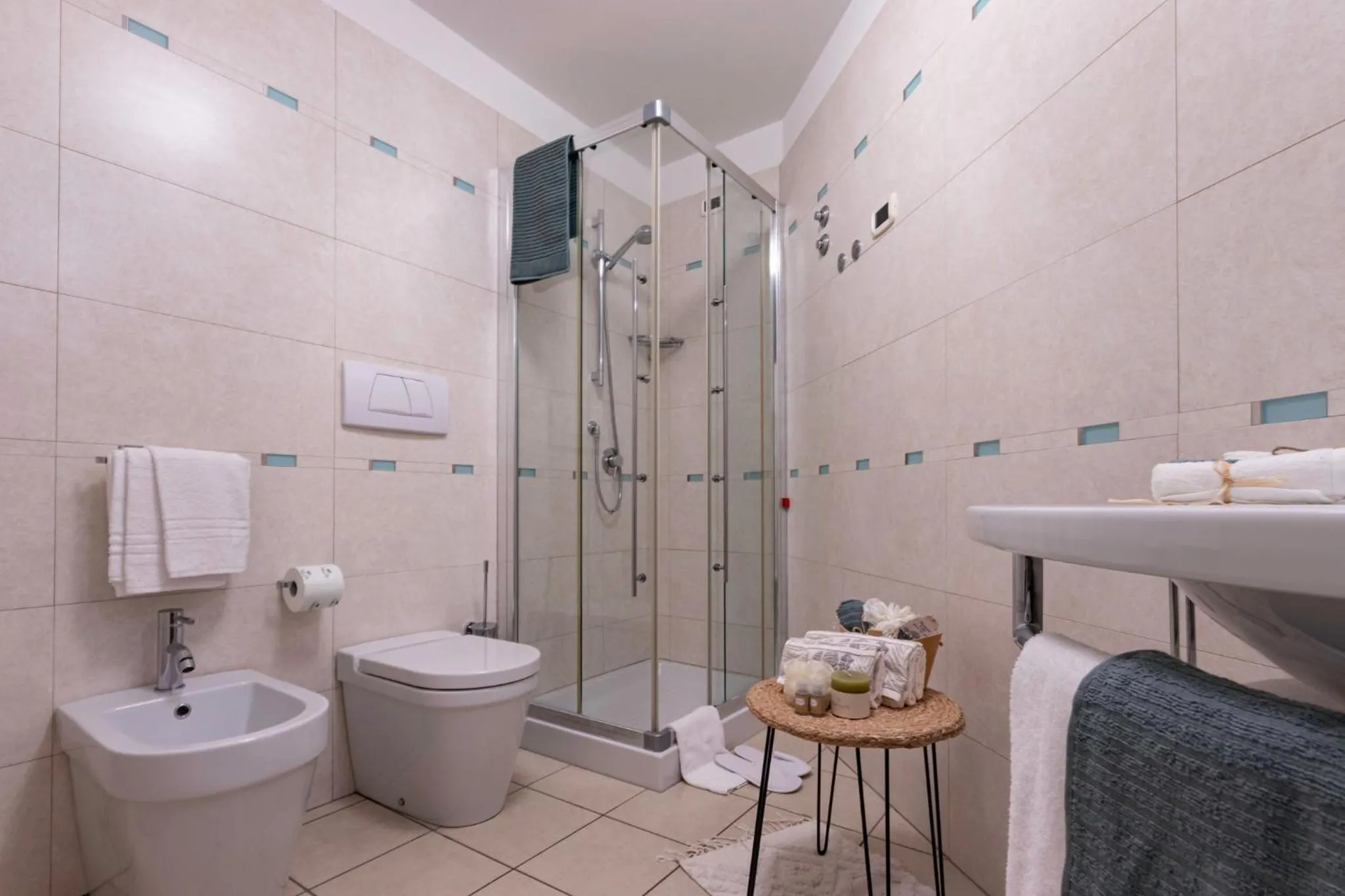 Shower in Ashanti Aparthotel Wellness&Spa