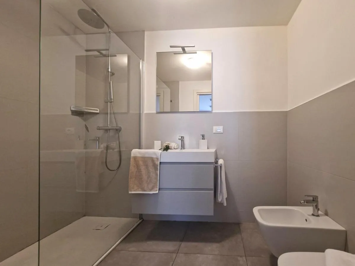 Shower in Ashanti Aparthotel Wellness&Spa
