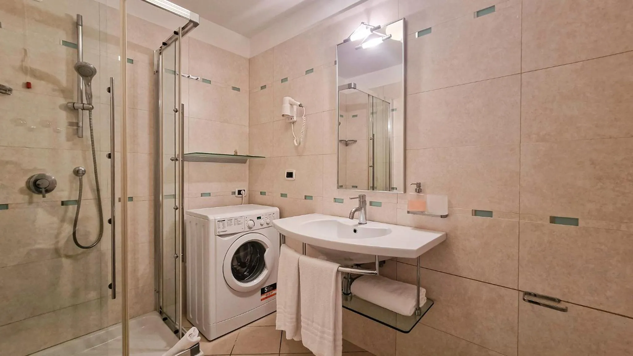 Bathroom in Ashanti Aparthotel Wellness&Spa