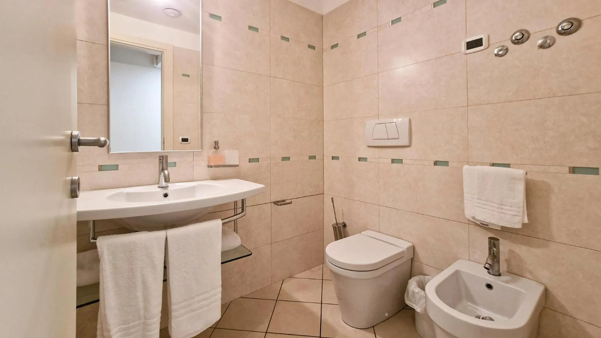 Bathroom in Ashanti Aparthotel Wellness&Spa
