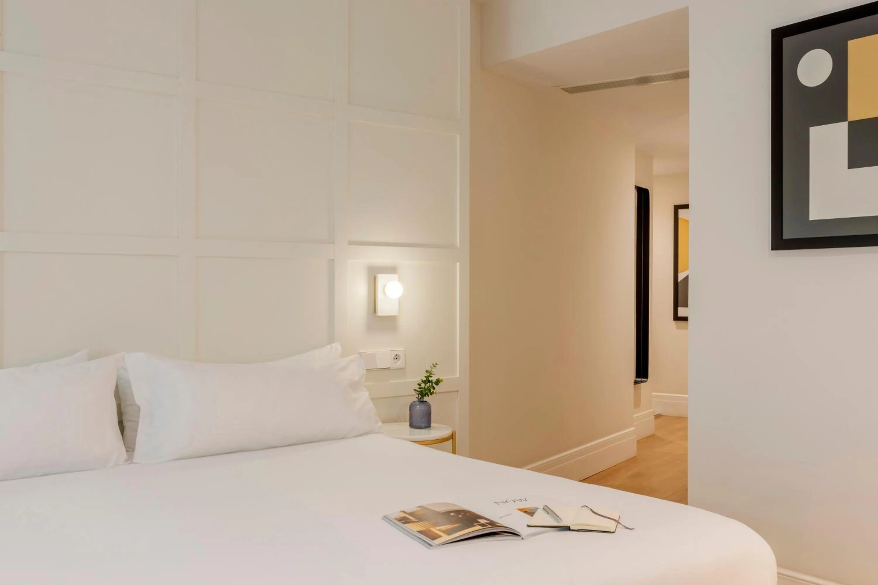 Photo of the whole room, Bed in Room Mate Cosmo - City Centre, Valencia