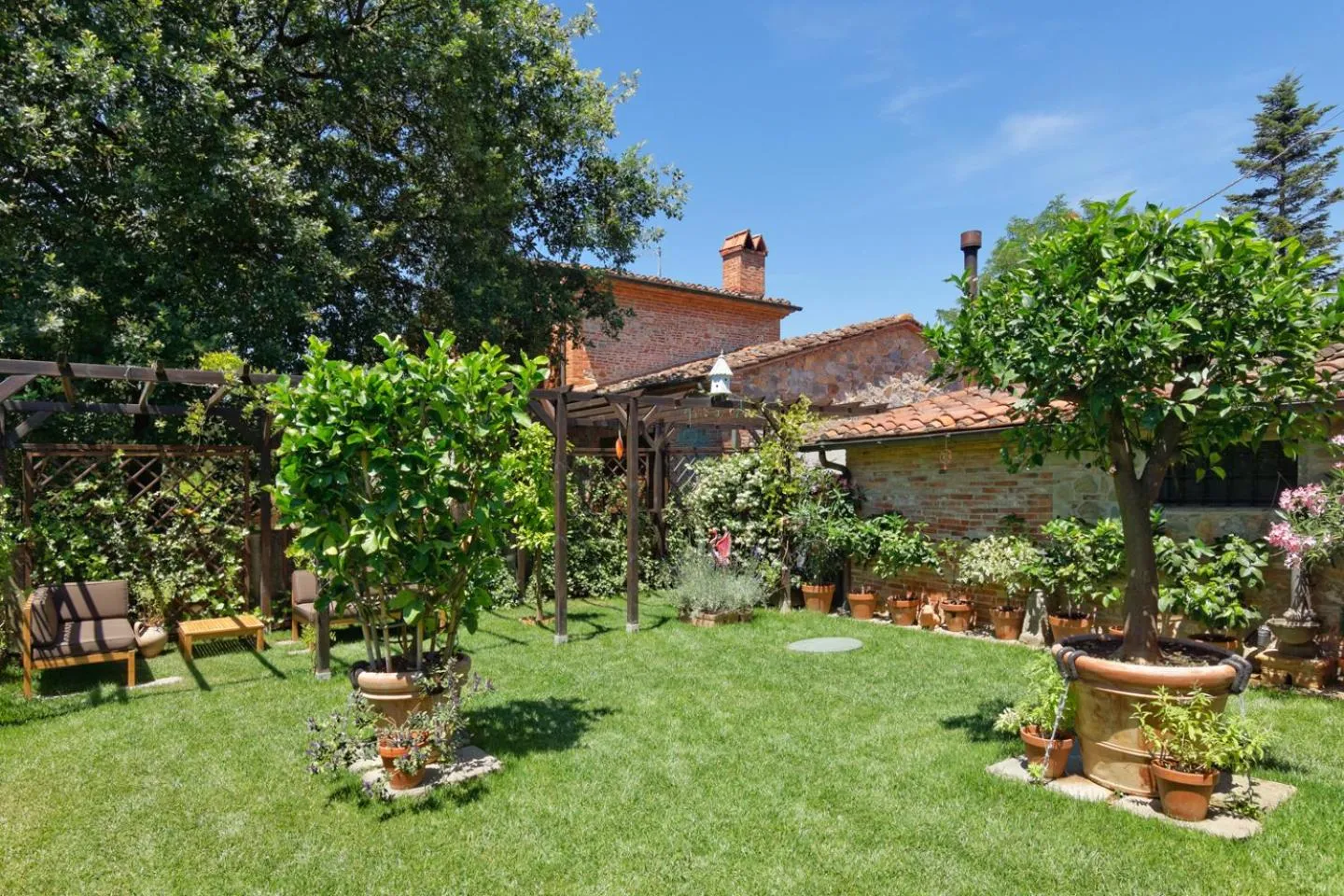 Garden in Bed & Breakfast Bel Giorgio
