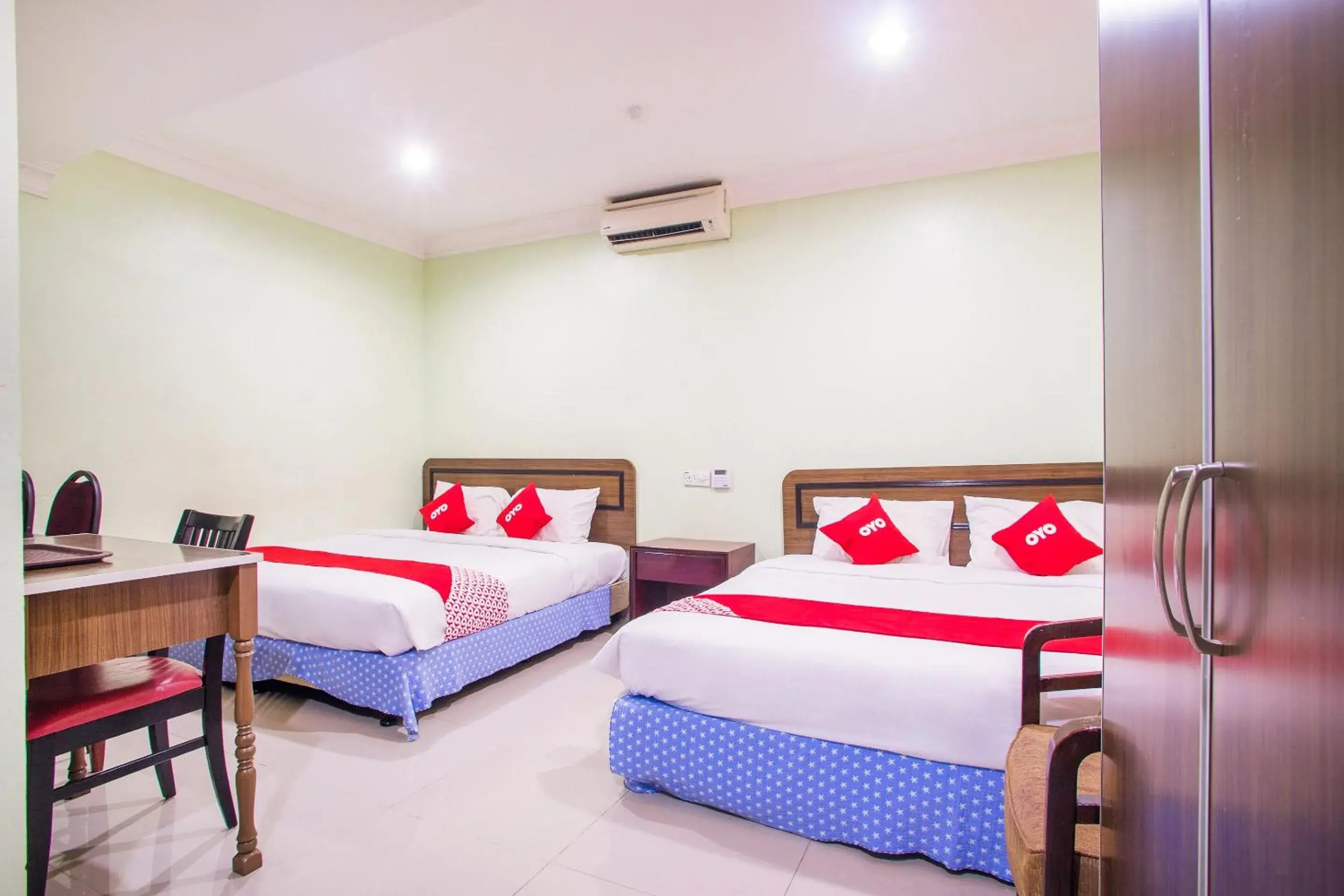 Family Suite in Hotel O Casavilla Hotel Family Suite in Hotel O Casavilla Hotel