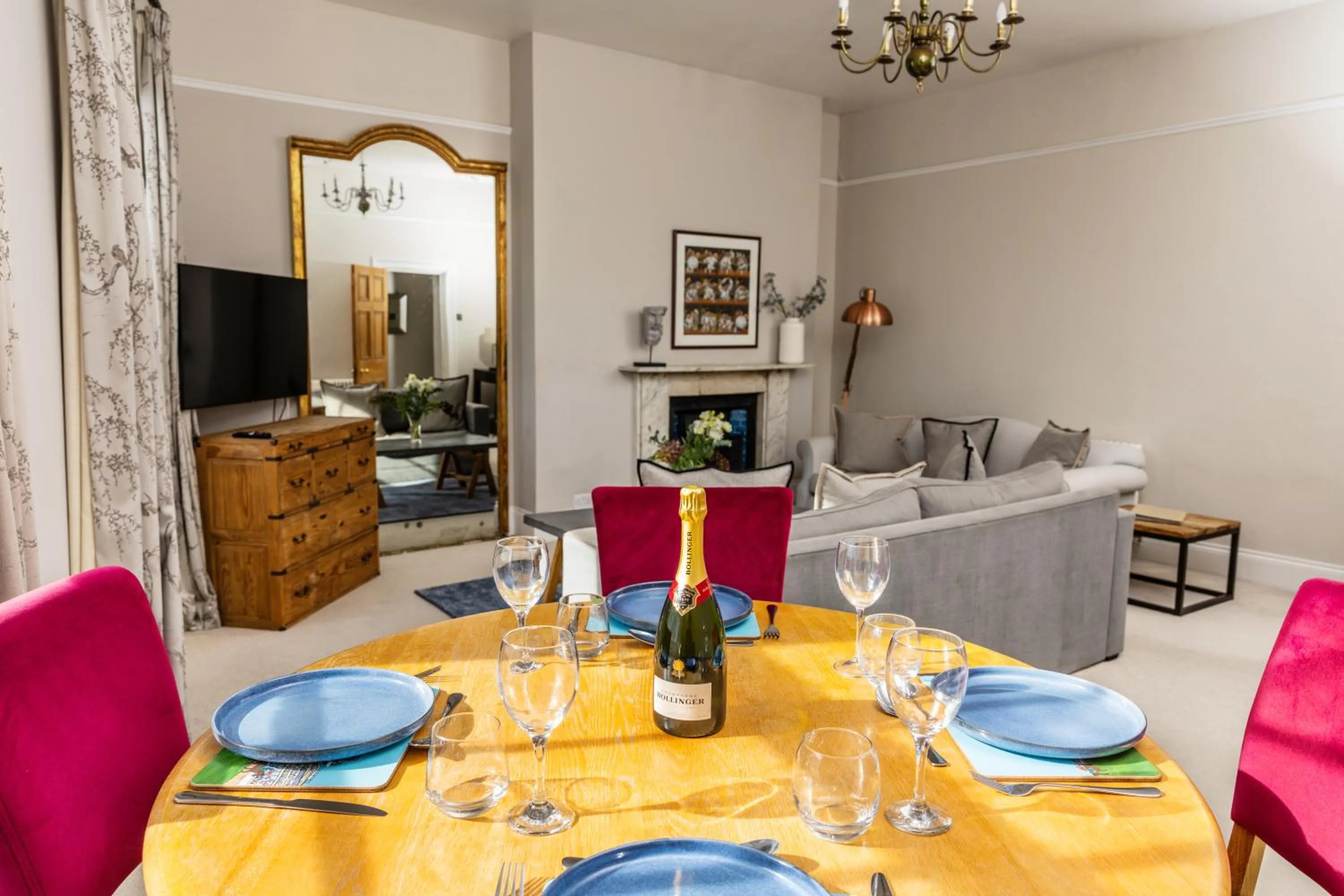 Queens Circus - Cheltenham Accommodation