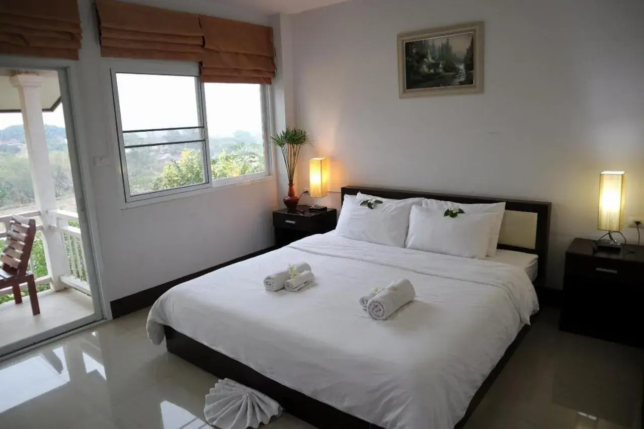 Single Room with Balcony - single occupancy in ChiangRai Lake Hill Single Room with Balcony - single occupancy in ChiangRai Lake Hill
