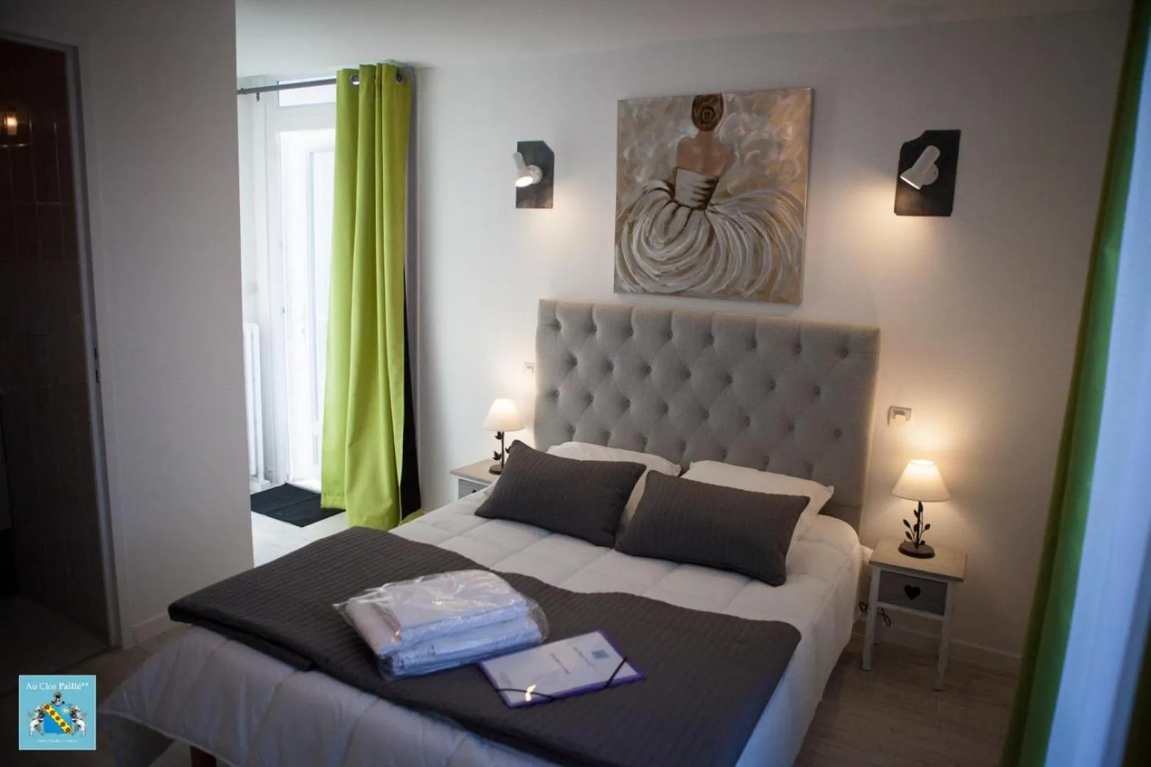 Photo of the whole room in Hôtel Au Clos Paillé La Roche Posay