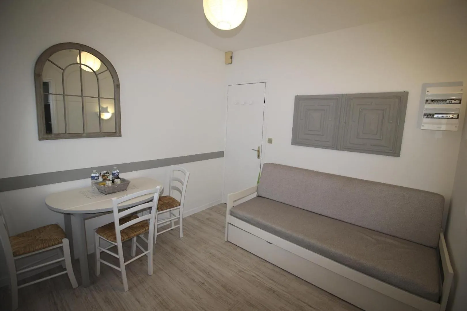 Living room in Hôtel Au Clos Paillé La Roche Posay