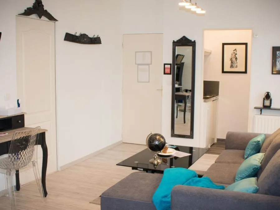 Living room in Hôtel Au Clos Paillé La Roche Posay