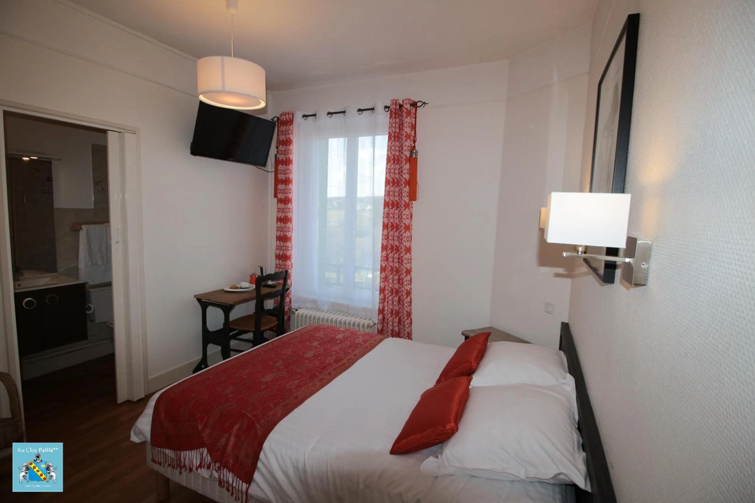 Bedroom in Hôtel Au Clos Paillé La Roche Posay