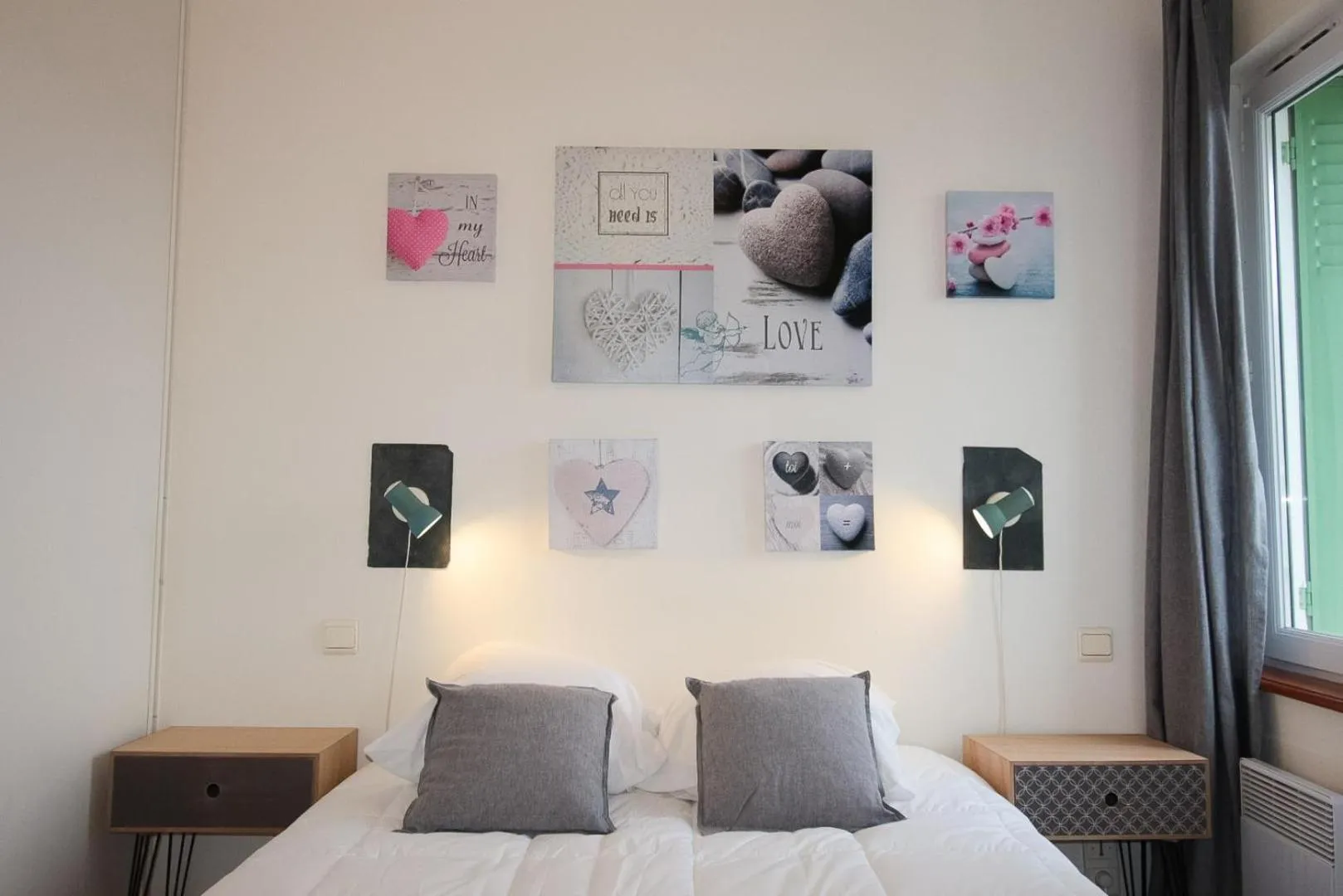 Bedroom in Hôtel Au Clos Paillé La Roche Posay